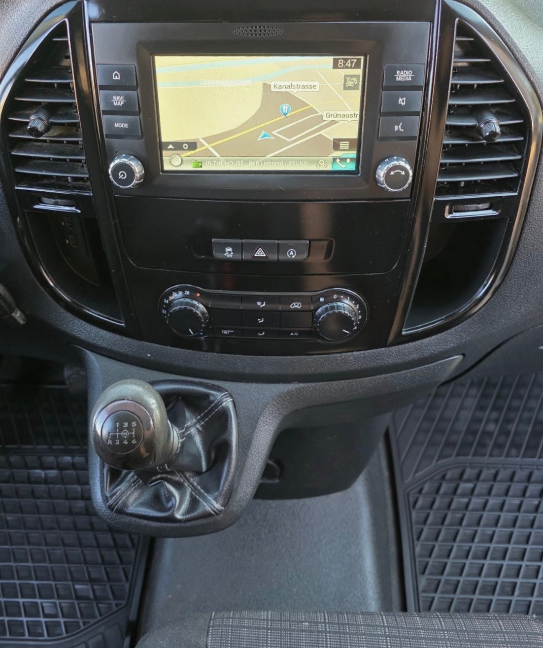 MERCEDES-BENZ Vito 114 CDI Lang-image-9