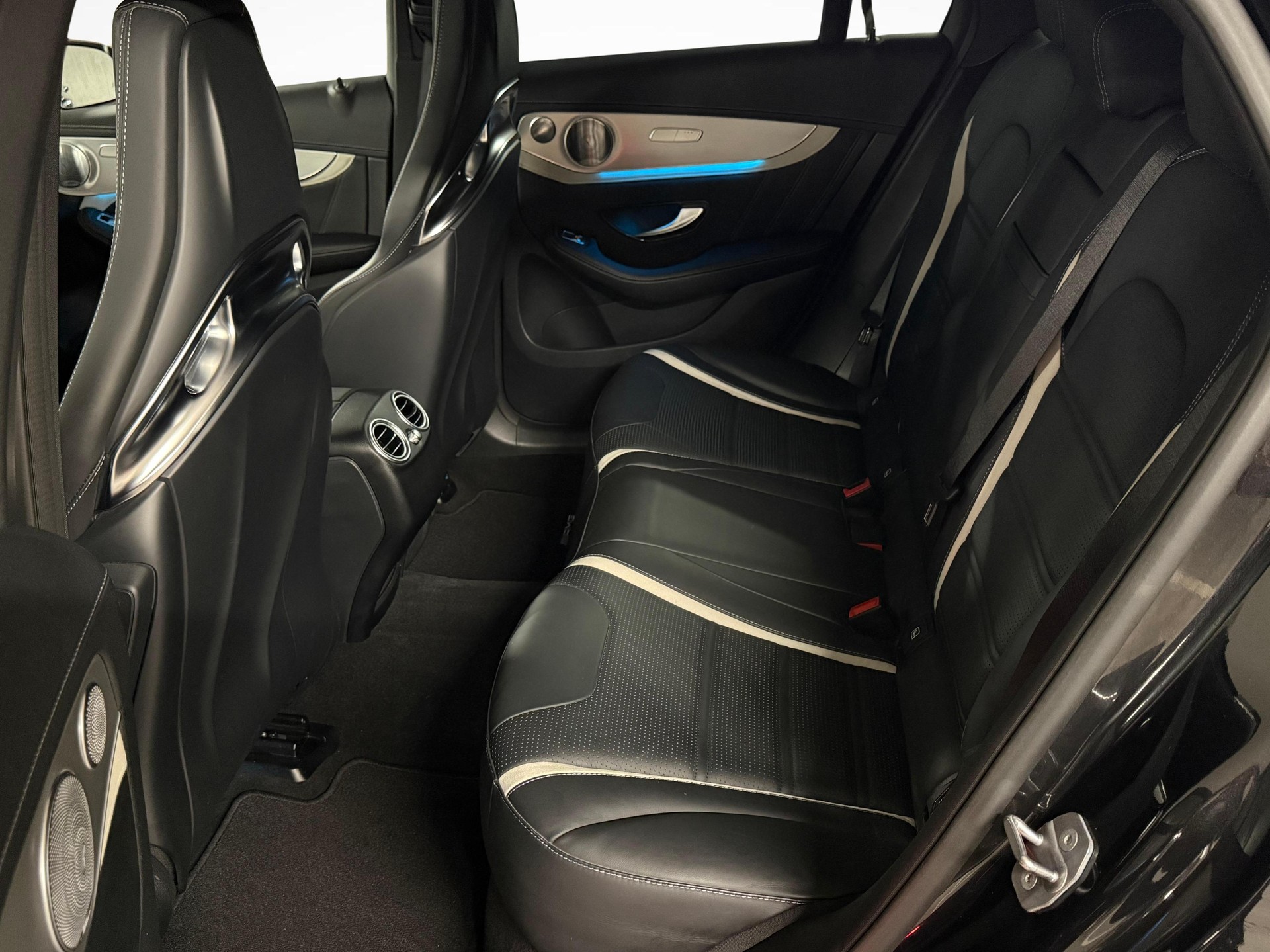 MERCEDES-BENZ GLC 63 S AMG 4m+ Coupé-image-11