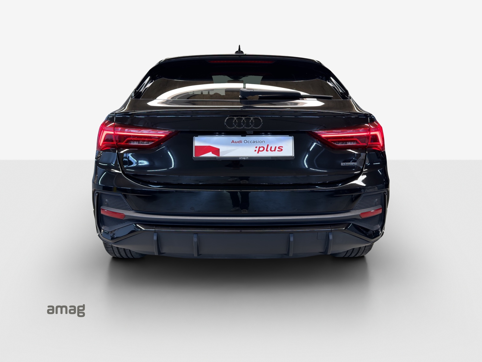 AUDI Q3 Sportback 45 TFSI S line quattro S-tronic-image-3
