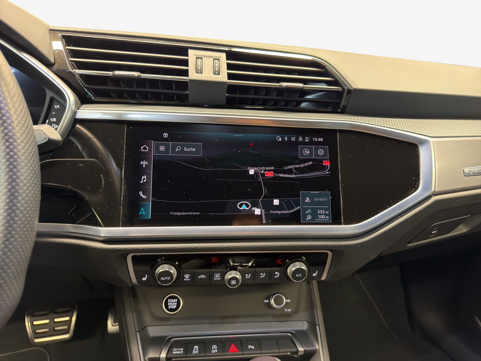 AUDI Q3 Sportback 45 TFSI S line quattro S-tronic-image-10