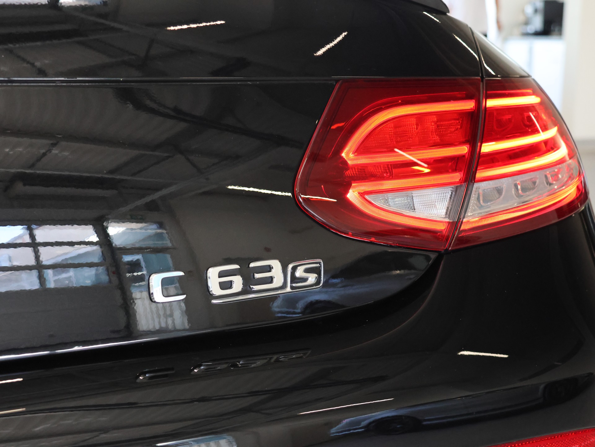 MERCEDES-BENZ C 63 S AMG Speedshift *Ohne OPF* *Performance Auspuff* *Burmester*-image-27
