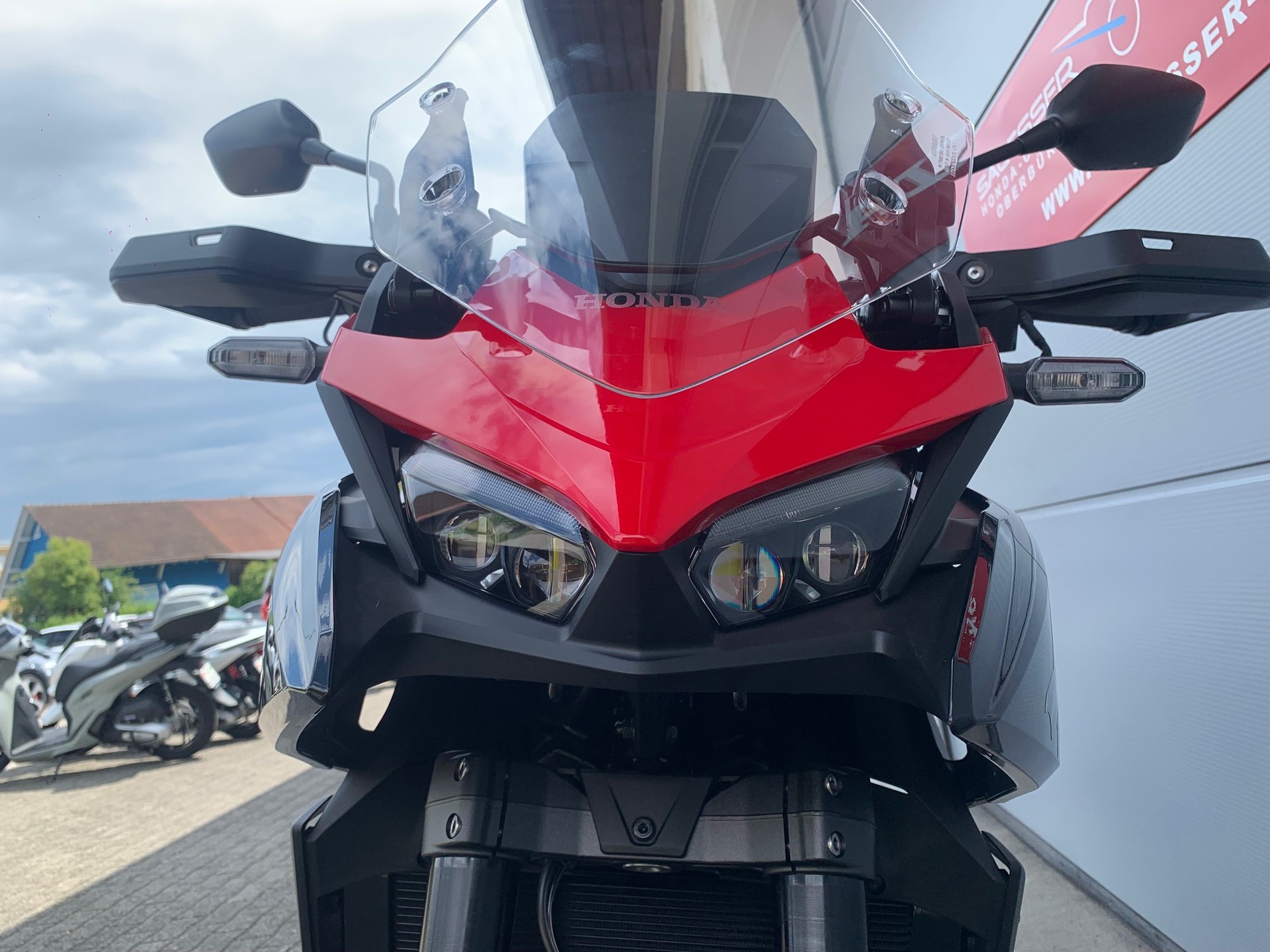 HONDA HONDA CB1000GT-showroom-element-2