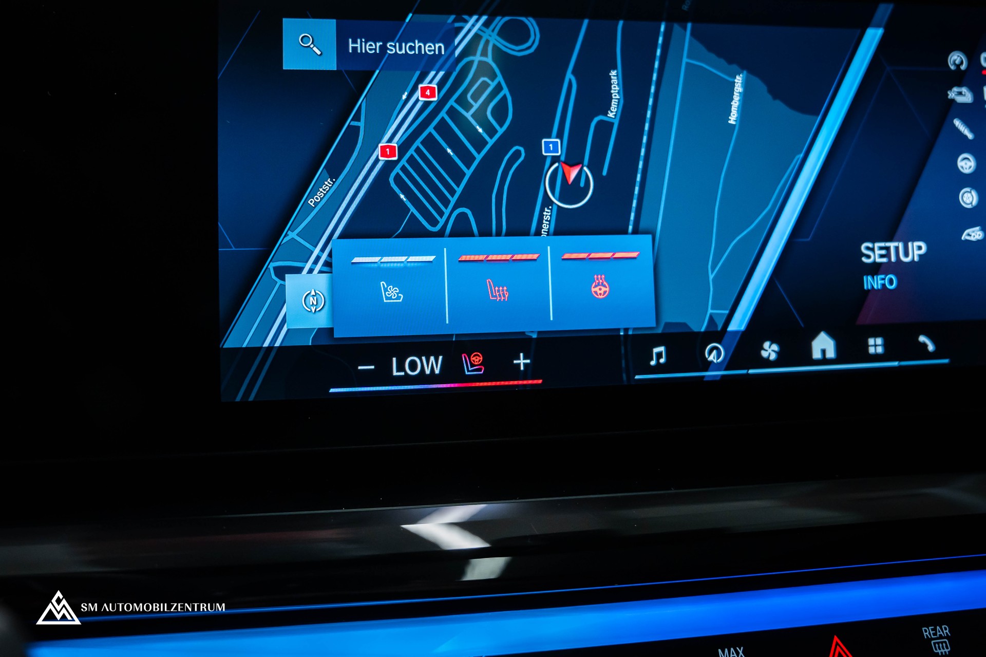 BMW M5 xDrive / Panorama / 360° / Sitzbelüftung / Bowers & Wilkins-image-39