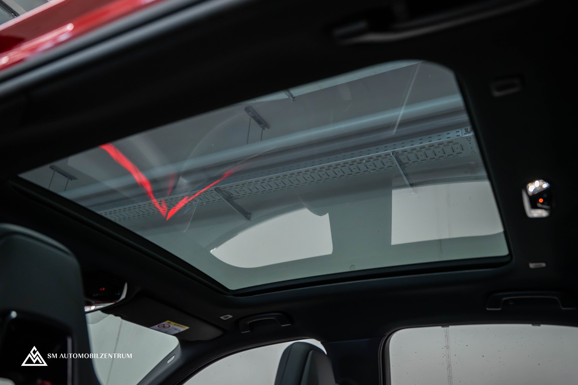 BMW M5 xDrive / Panorama / 360° / Sitzbelüftung / Bowers & Wilkins-image-24