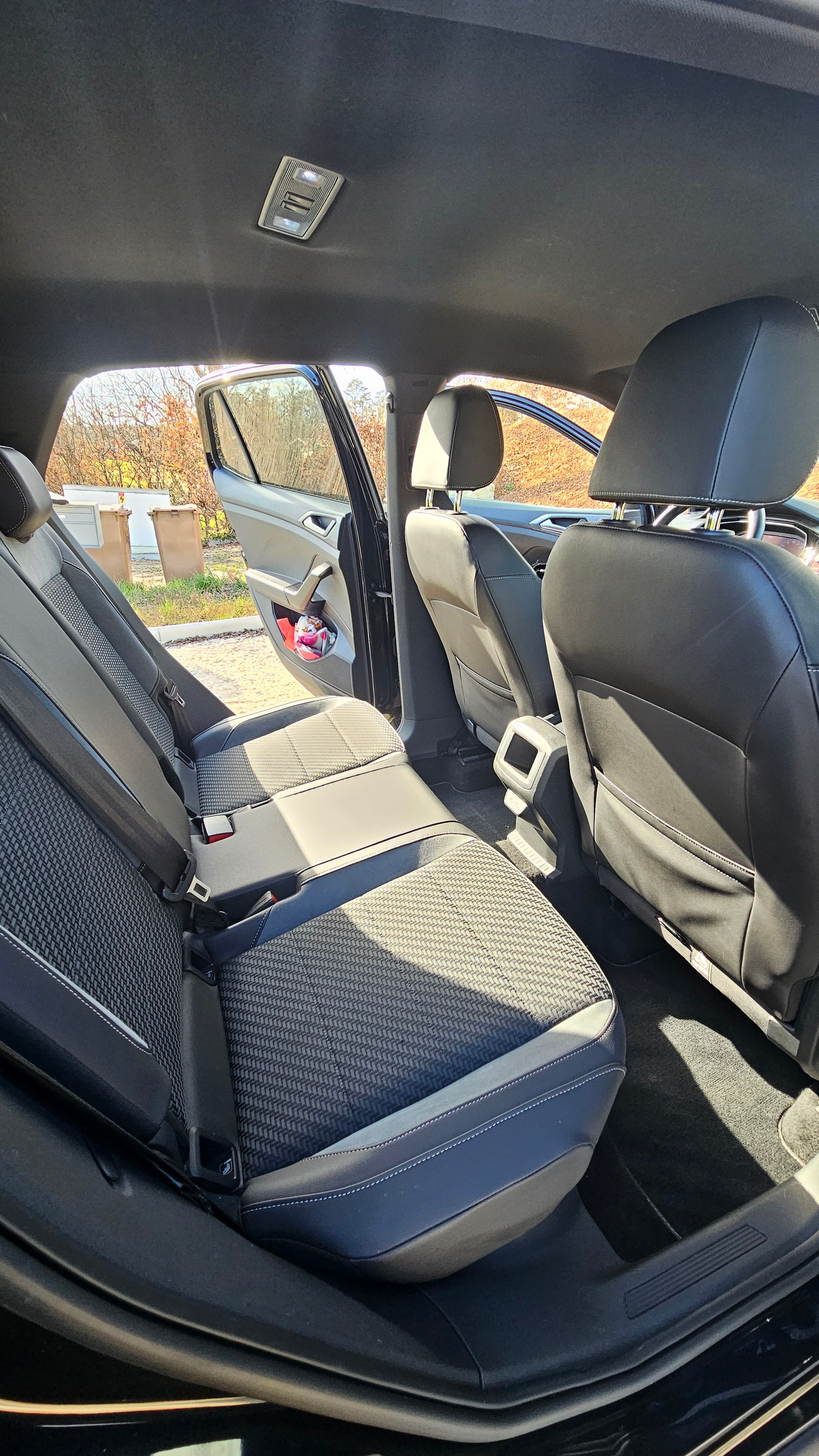 VW 1.0 TSI 110 Style DSG R-line-image-4