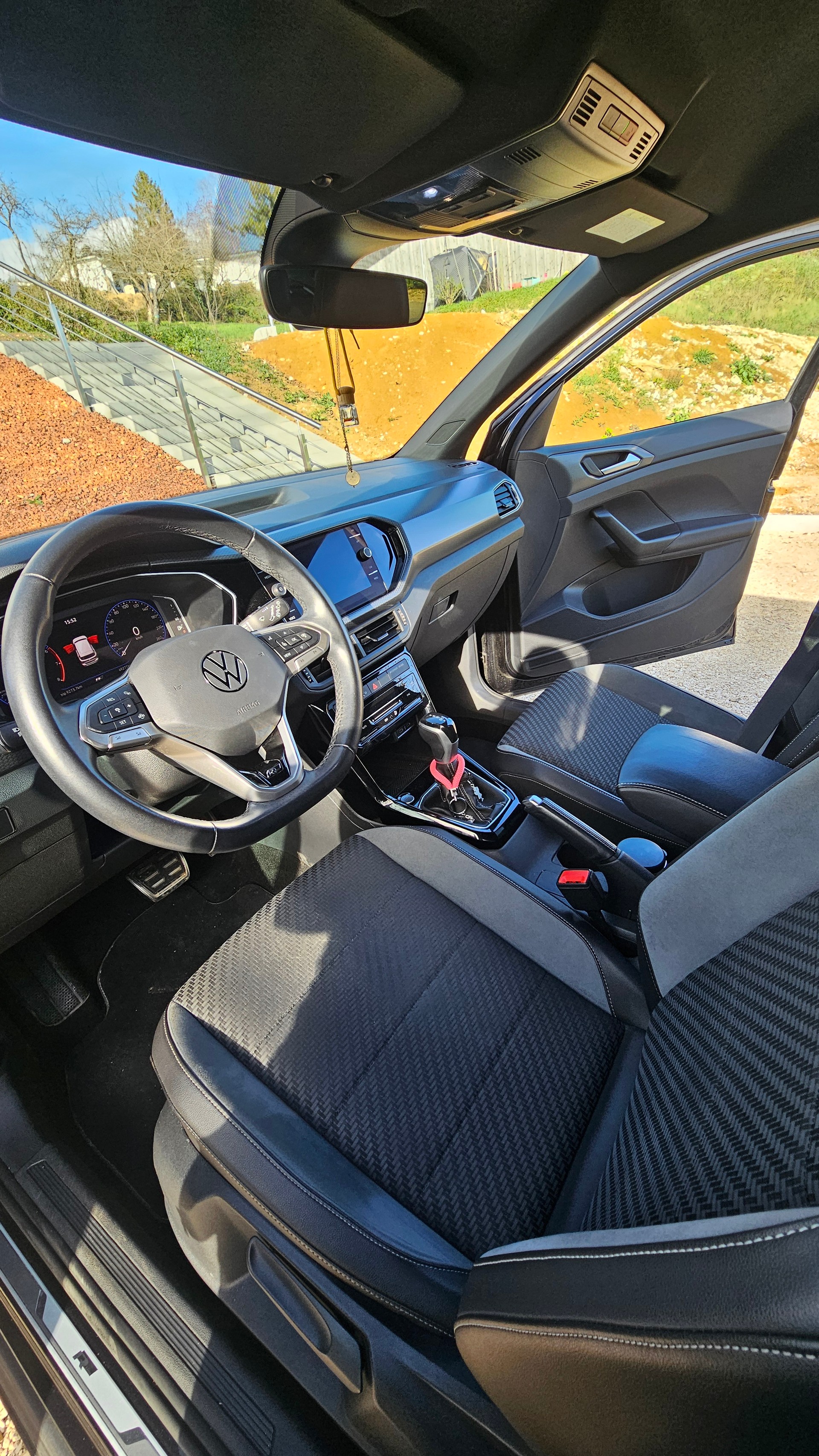 VW 1.0 TSI 110 Style DSG R-line-image-3