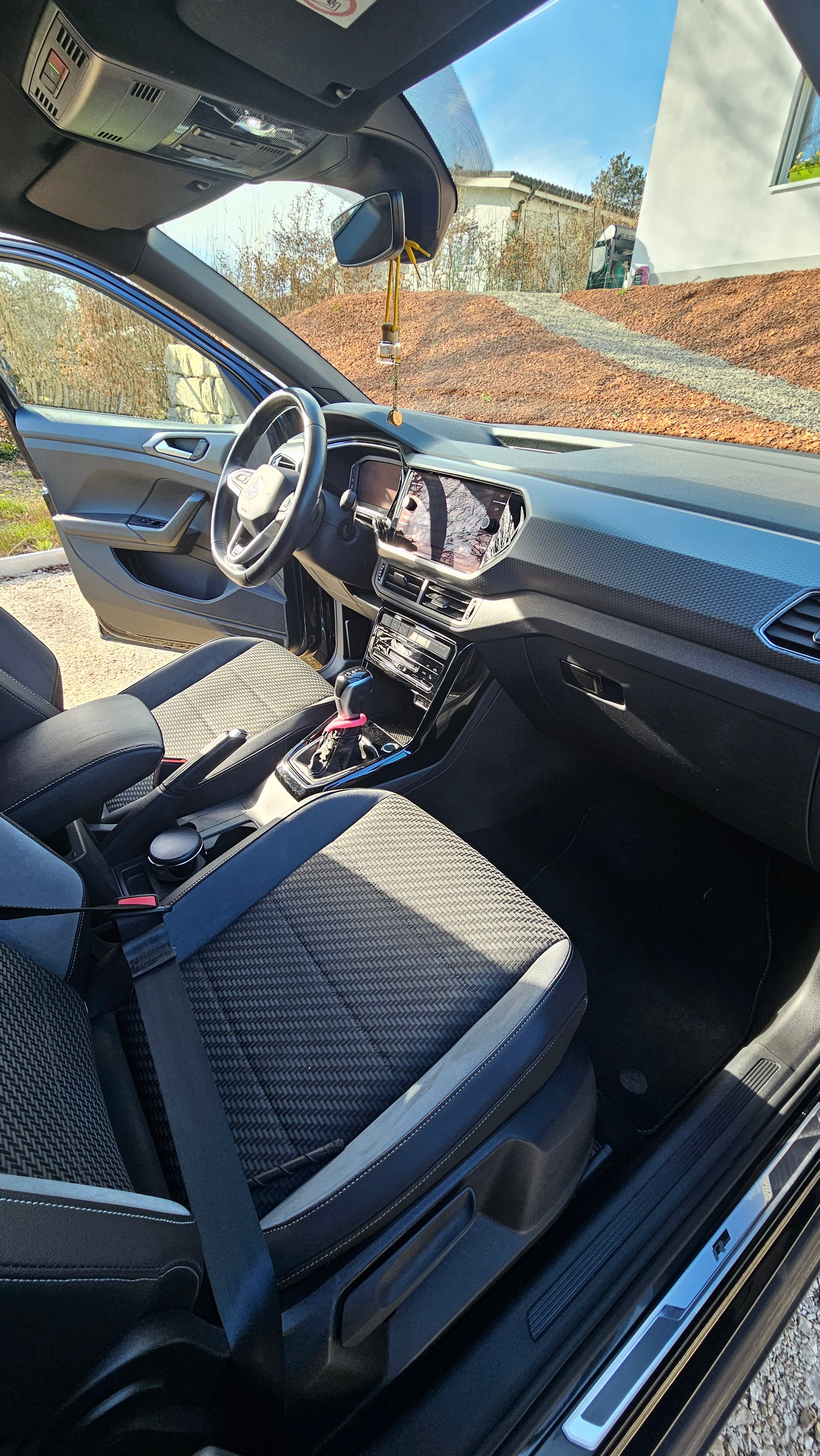 VW 1.0 TSI 110 Style DSG R-line-image-2