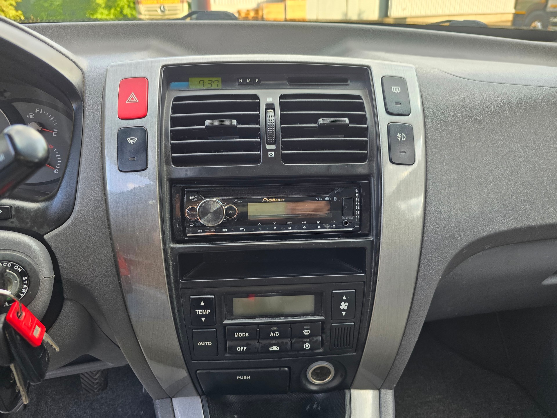 HYUNDAI Tucson 2.0 16V GLS 4WD-image-20