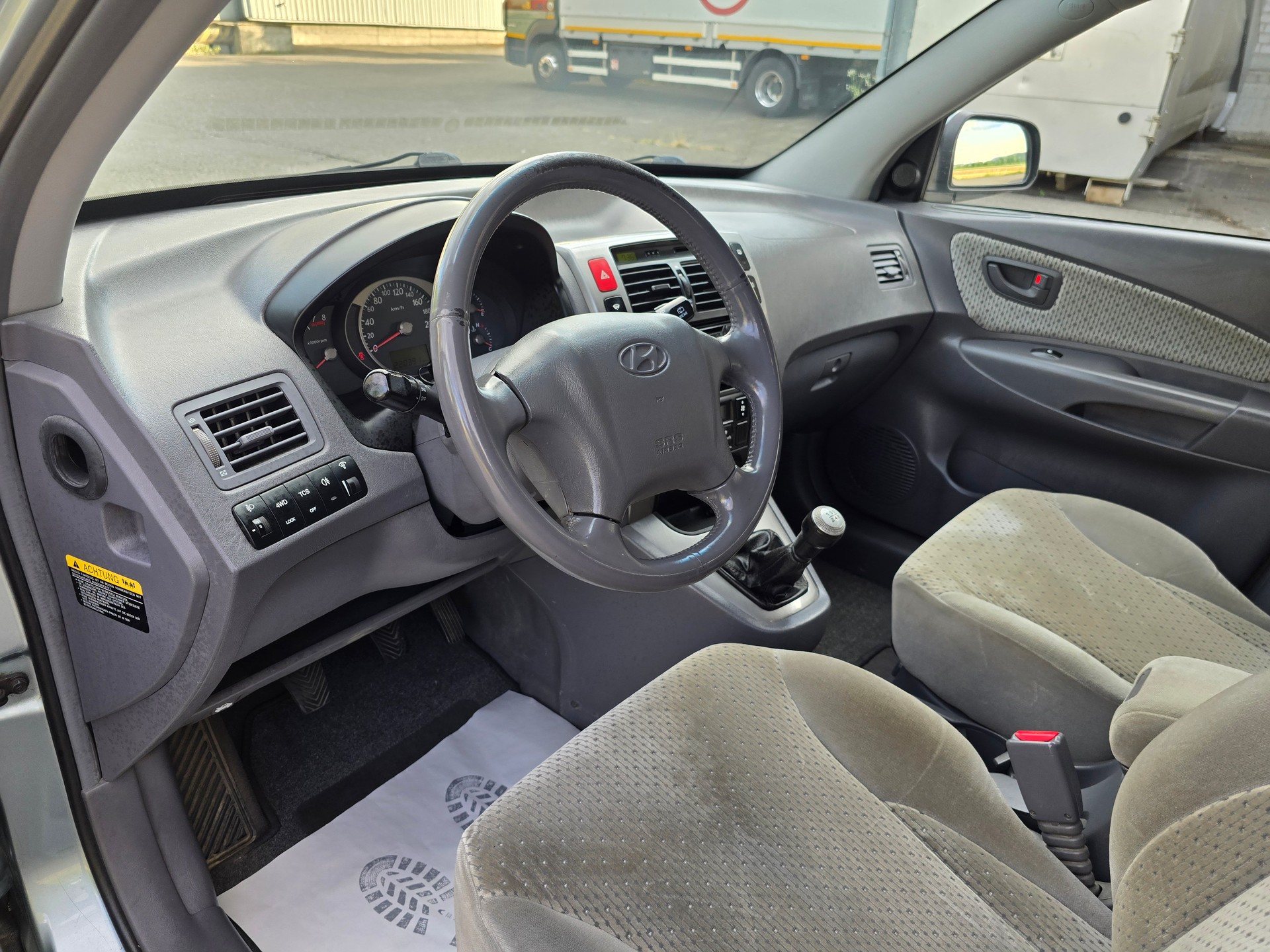 HYUNDAI Tucson 2.0 16V GLS 4WD-image-13