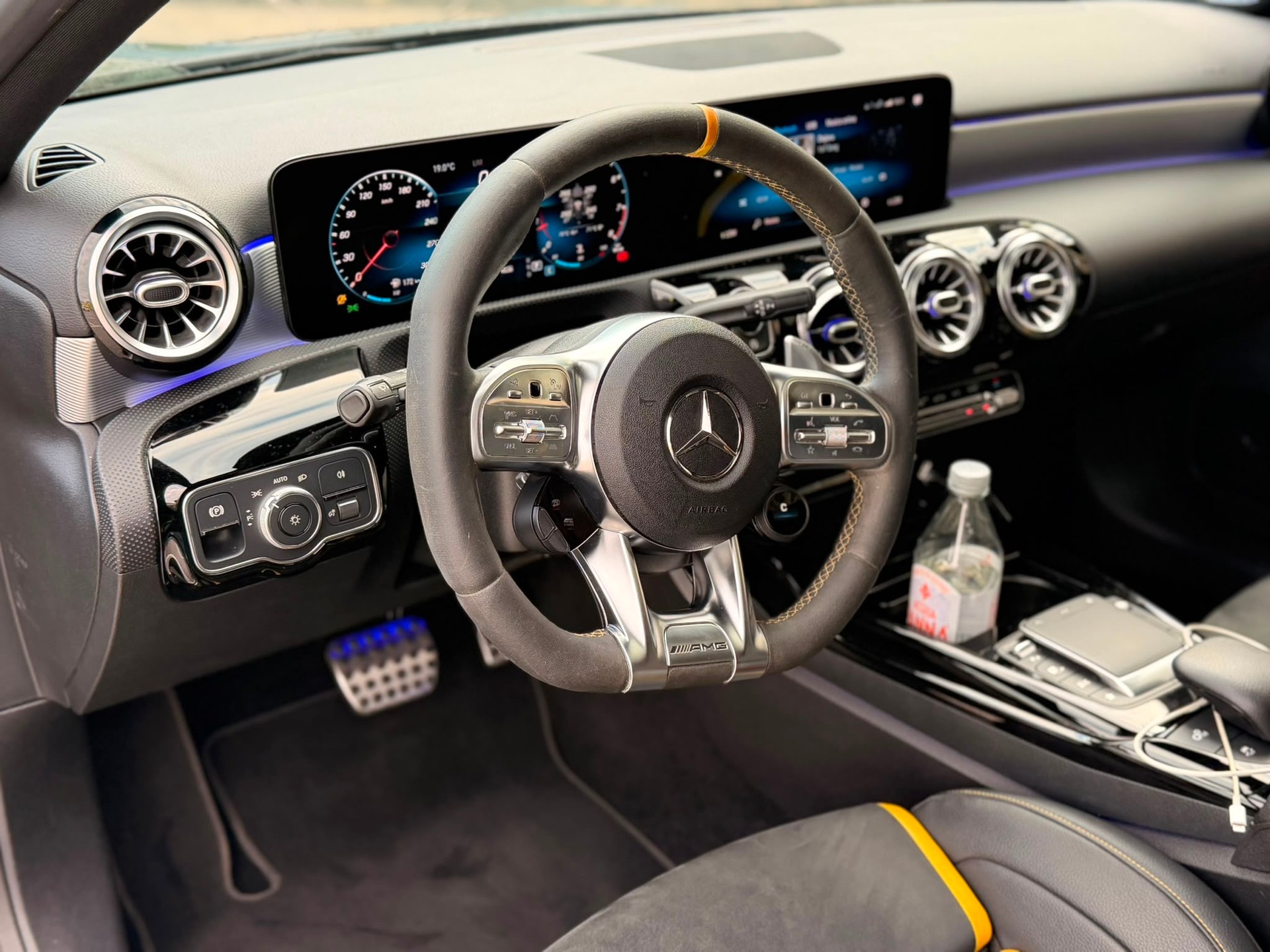 MERCEDES-BENZ A 45 S AMG 4matic+-image-4