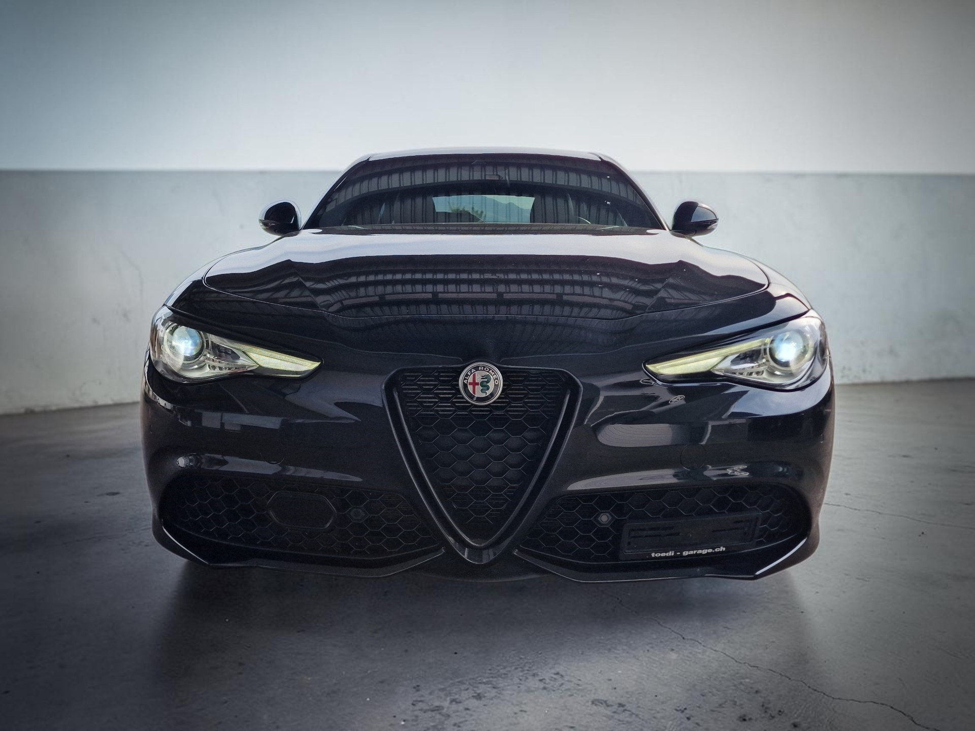ALFA ROMEO Giulia 2.0 Veloce Q4 Automatic8x Alu 24Mt Gara-image-2