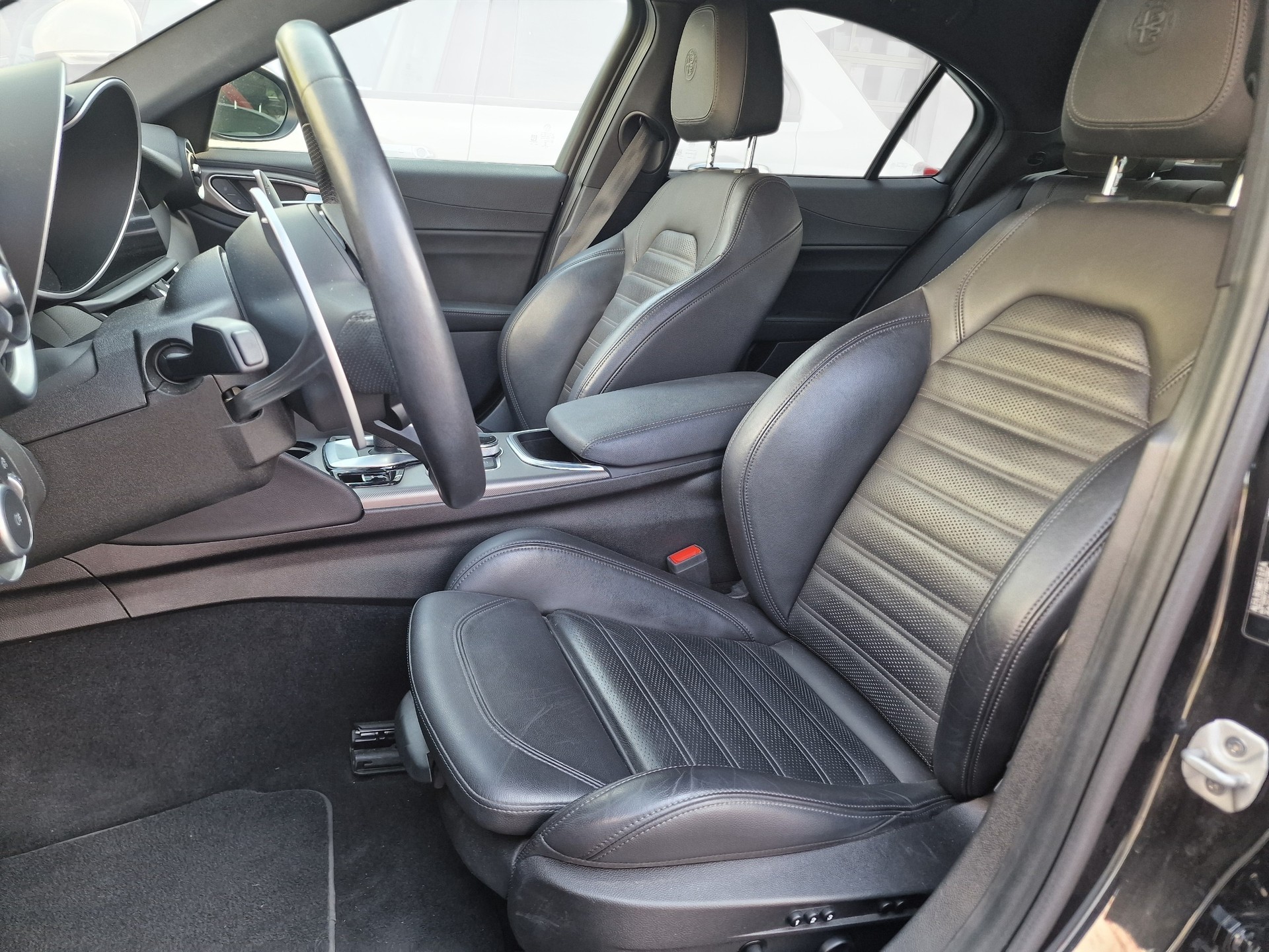 ALFA ROMEO Giulia 2.0 Veloce Q4 Automatic8x Alu 24Mt Gara-image-9