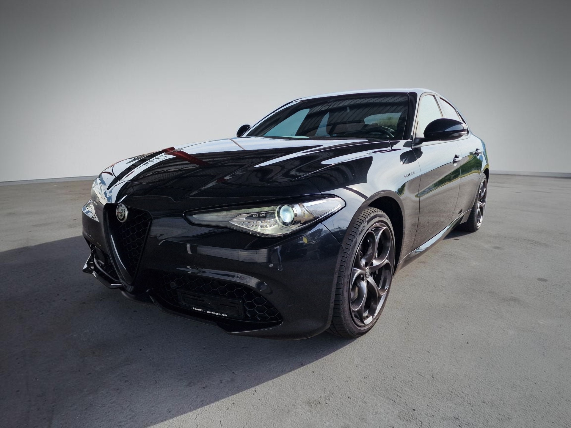 ALFA ROMEO Giulia 2.0 Veloce Q4 Automatic8x Alu 24Mt Gara-image-1