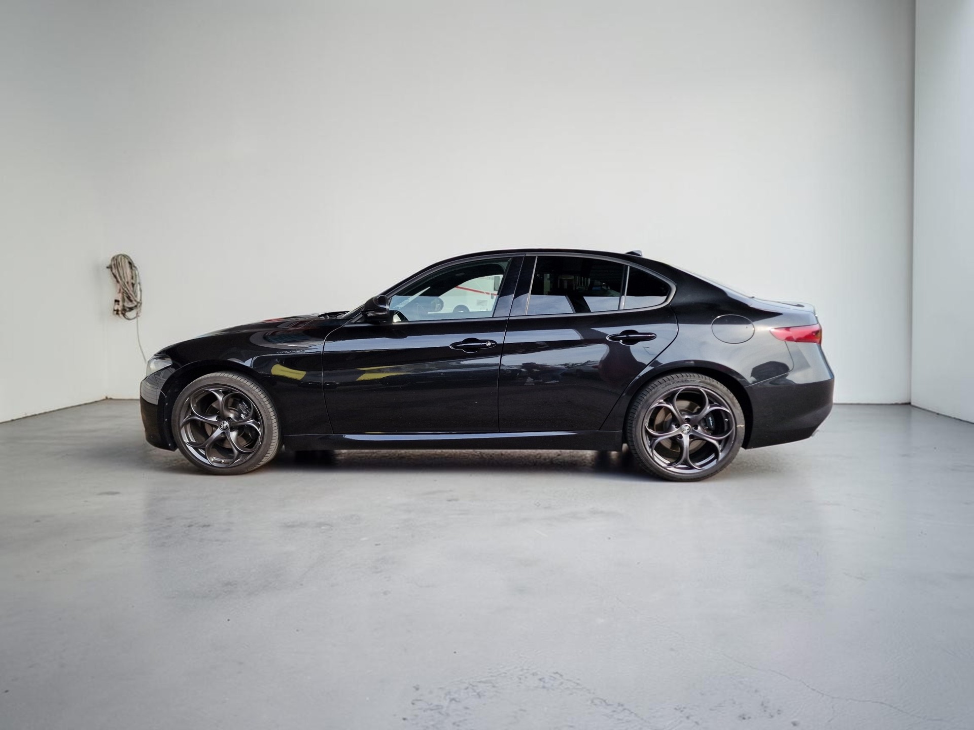 ALFA ROMEO Giulia 2.0 Veloce Q4 Automatic8x Alu 24Mt Gara-image-0