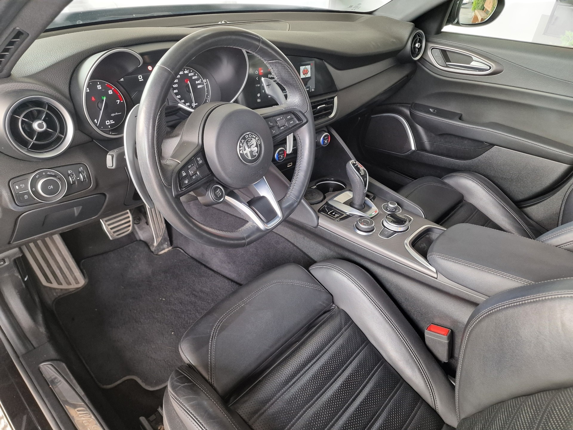ALFA ROMEO Giulia 2.0 Veloce Q4 Automatic8x Alu 24Mt Gara-image-8