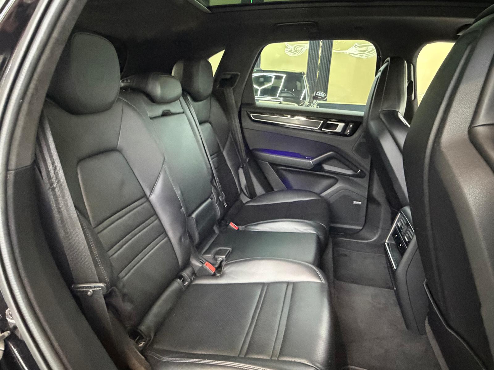 PORSCHE Cayenne 4.0 V8 GTS-image-14