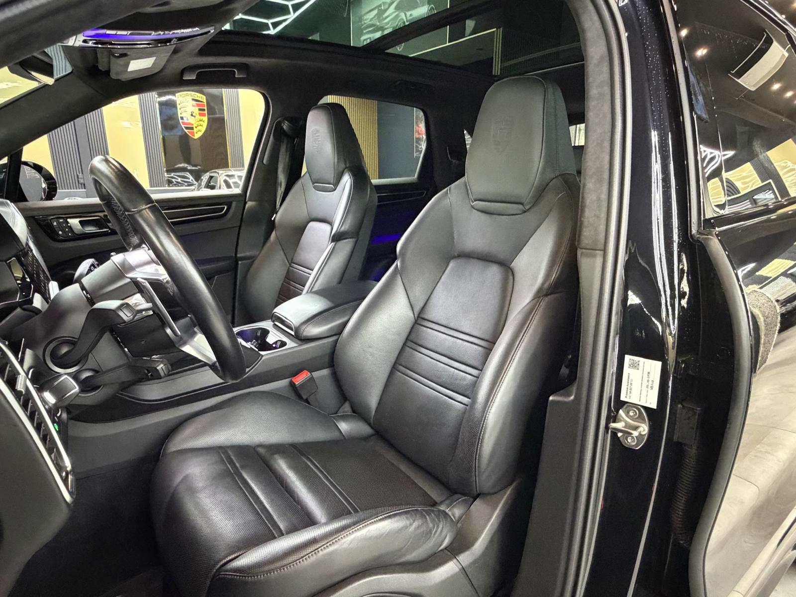 PORSCHE Cayenne 4.0 V8 GTS-image-9