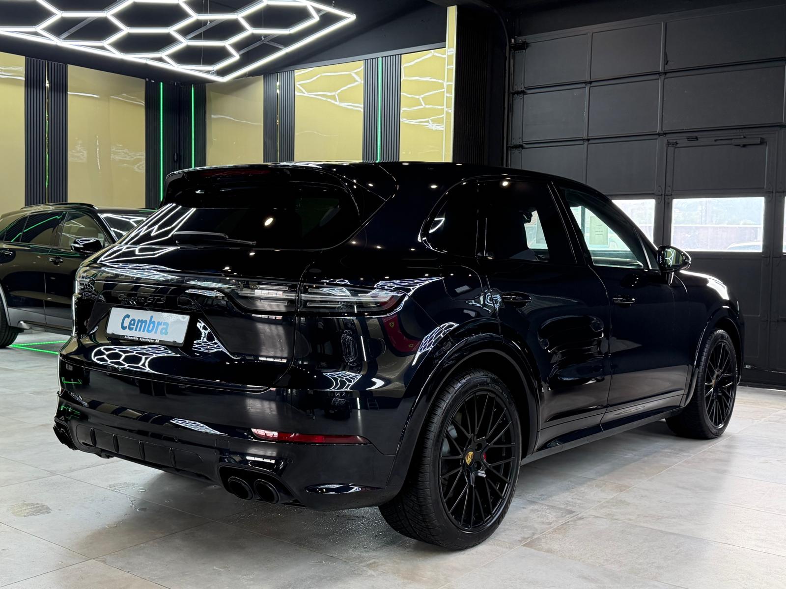 PORSCHE Cayenne 4.0 V8 GTS-image-4