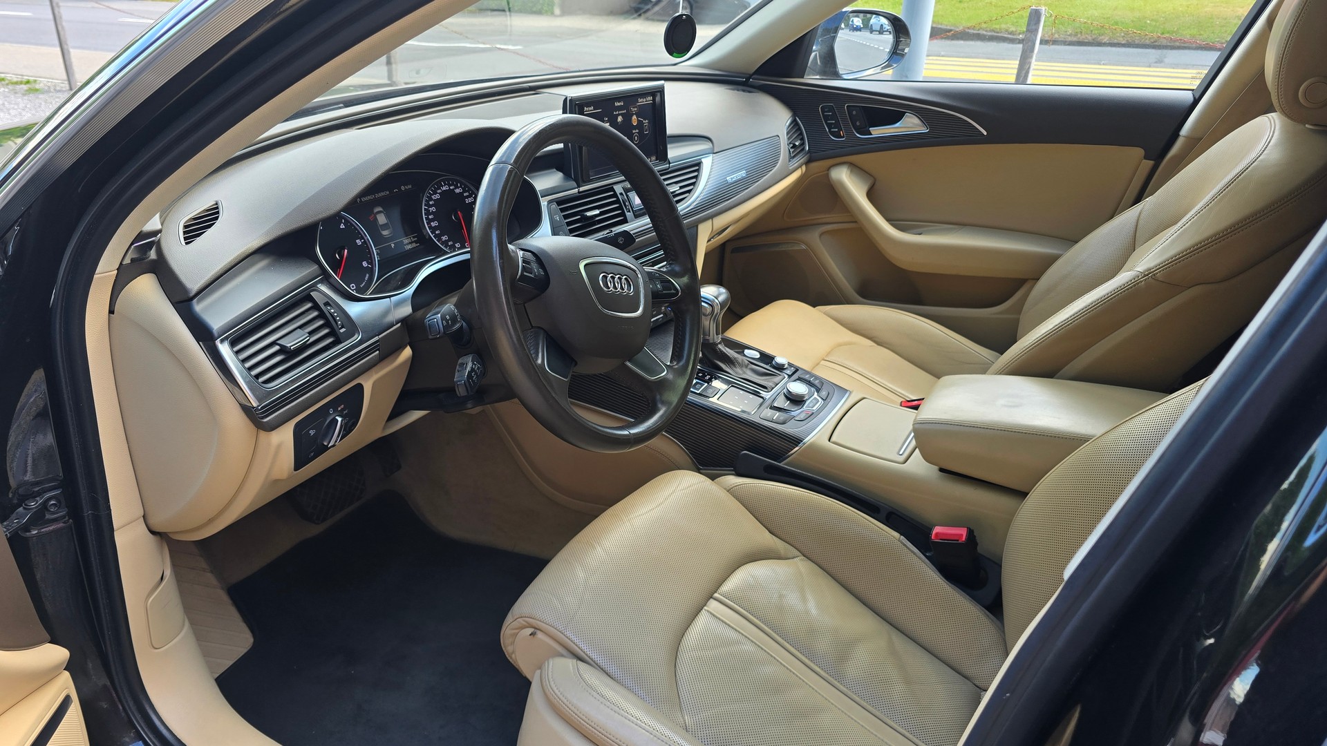AUDI A6 Limousine 3.0 BiTDI V6 quattro tiptronic-image-9
