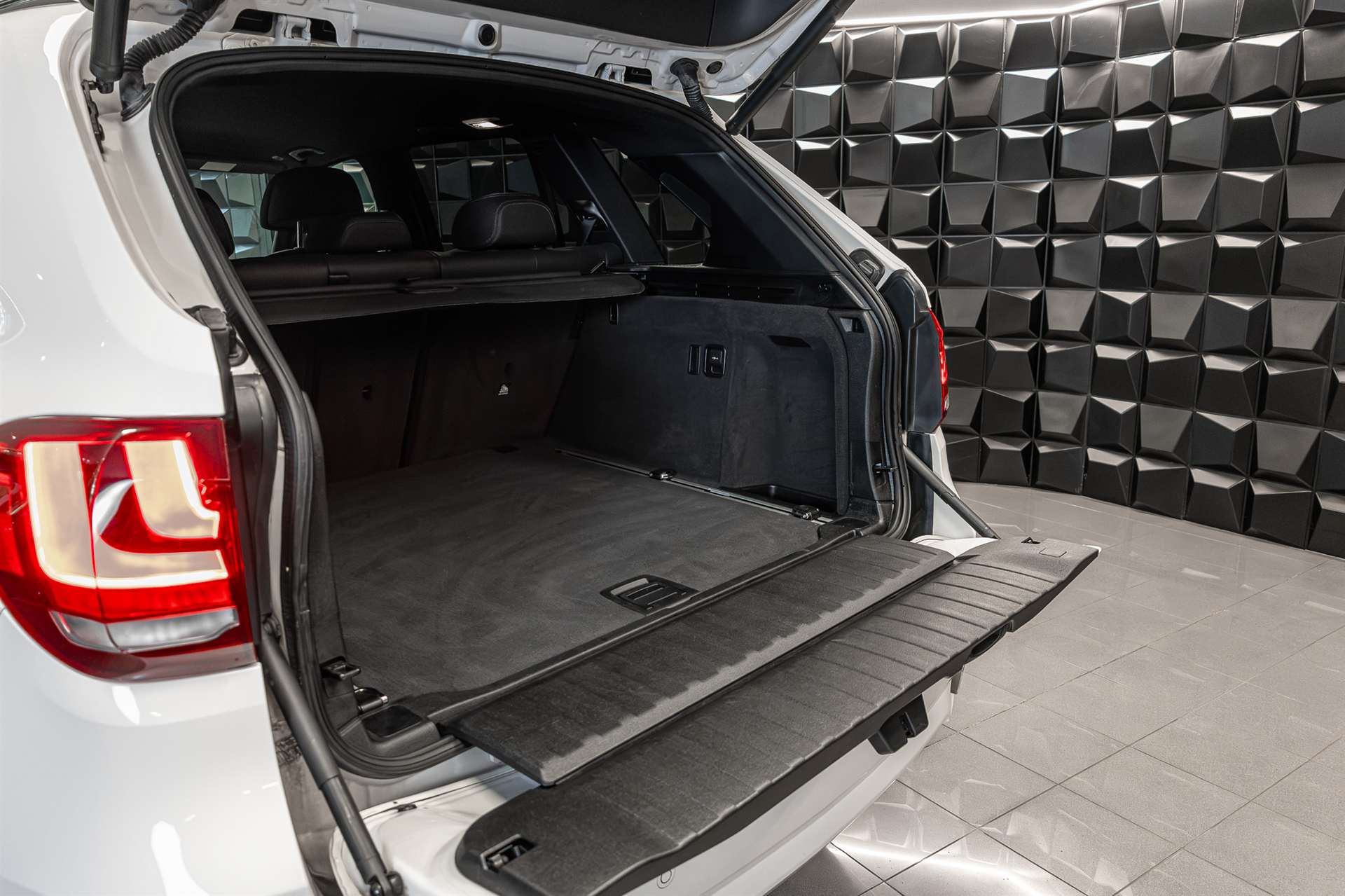 BMW X5 xDrive 30d M Sport Steptronic-image-25