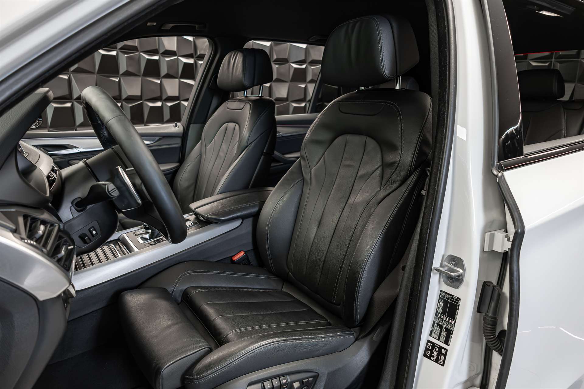 BMW X5 xDrive 30d M Sport Steptronic-image-15