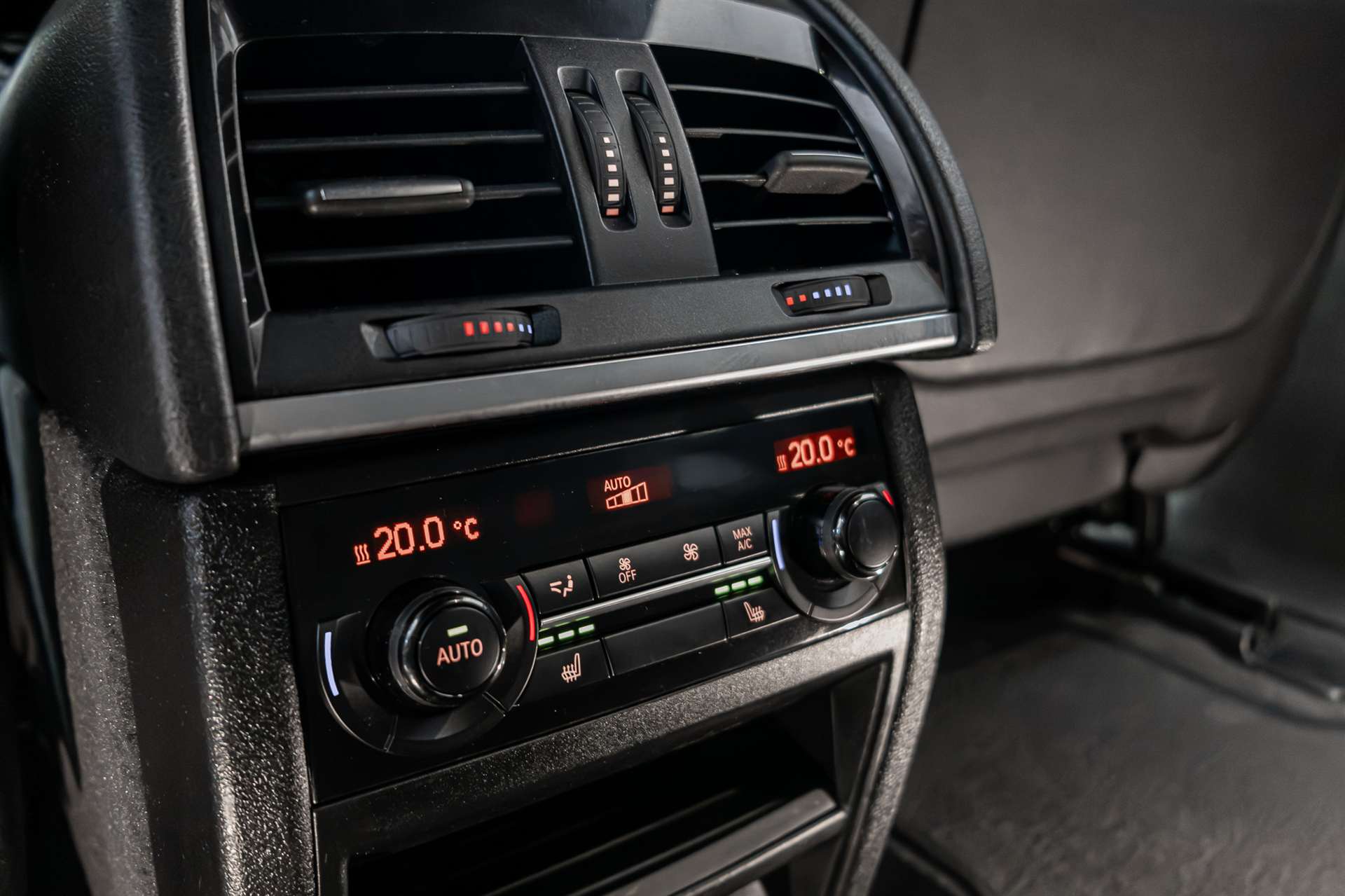 BMW X5 xDrive 30d M Sport Steptronic-image-19