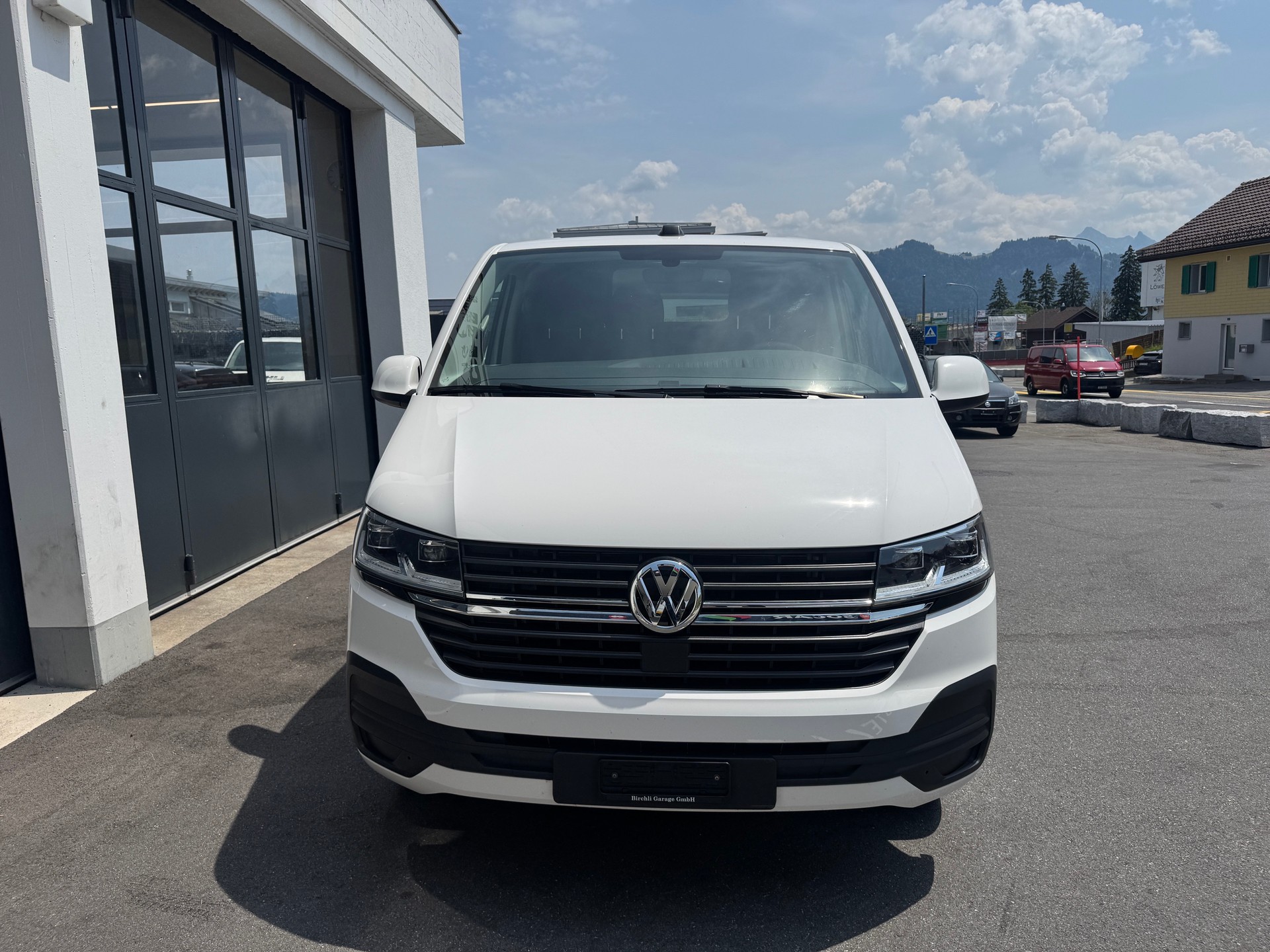 VW T6.1 2.0 TDI Entry-image-1