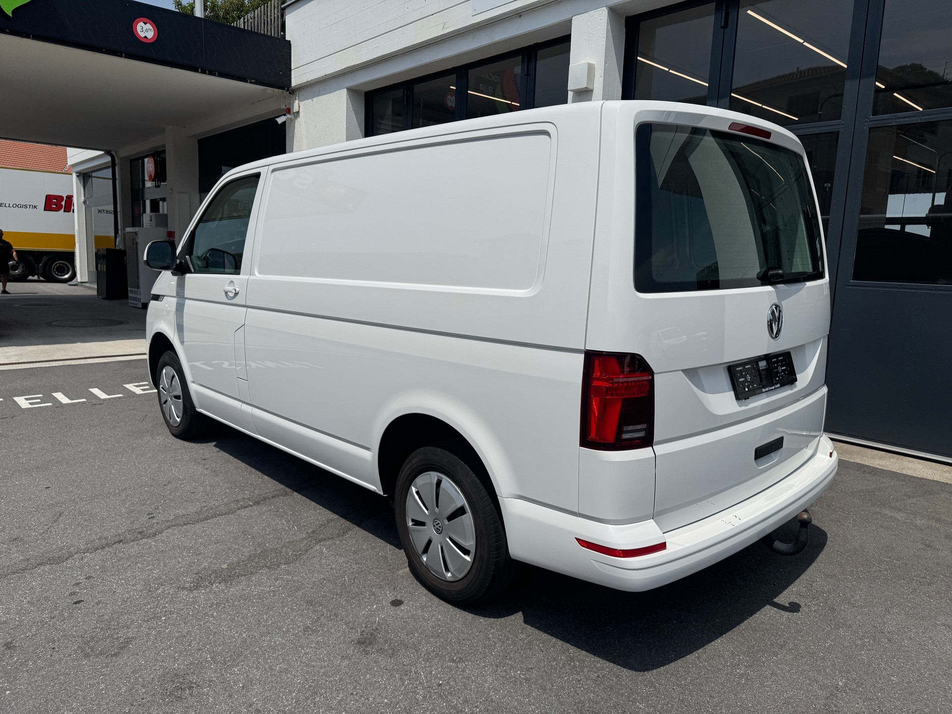 VW T6.1 2.0 TDI Entry-image-5