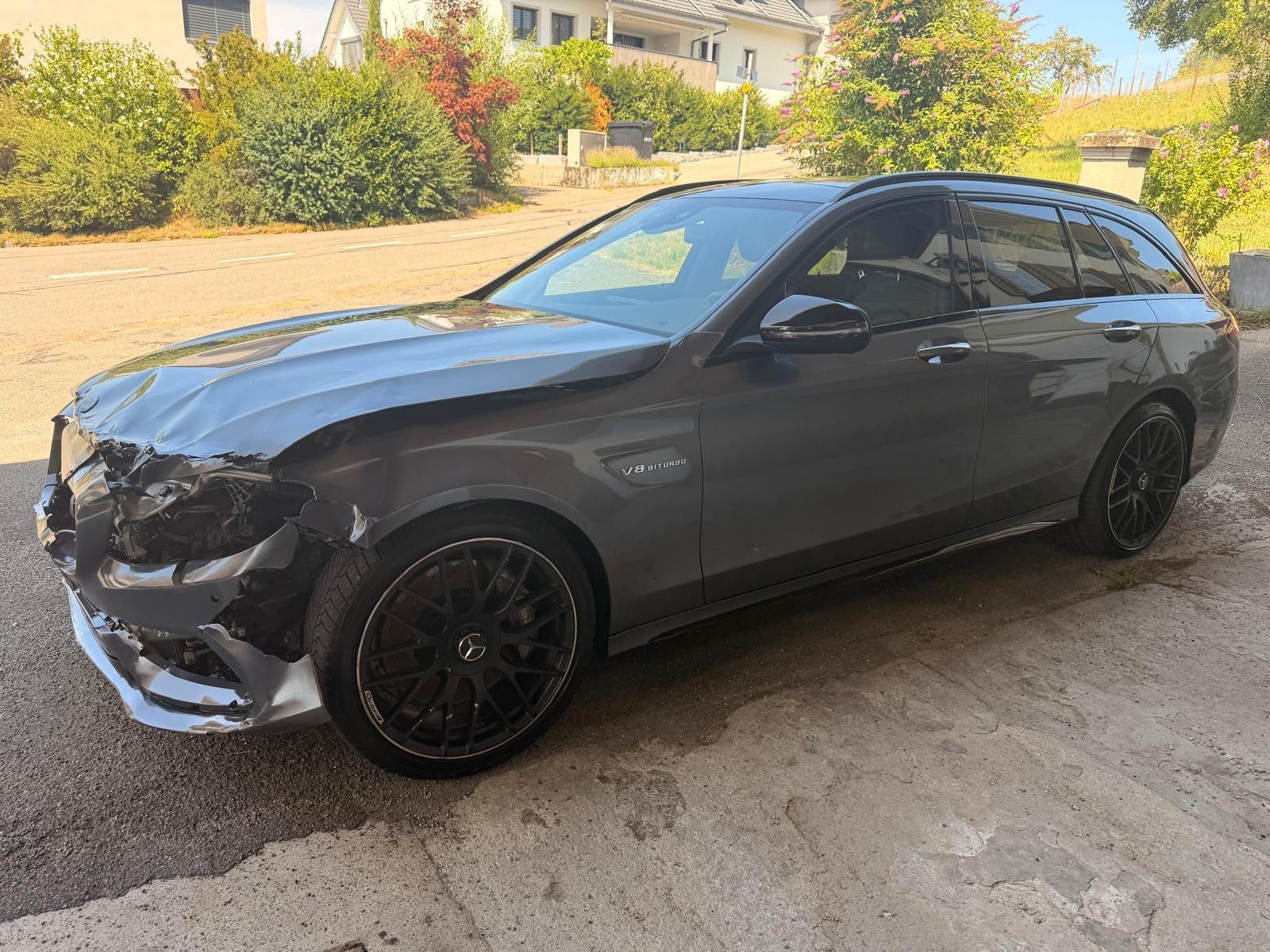 MERCEDES-BENZ C 63 AMG-image-4