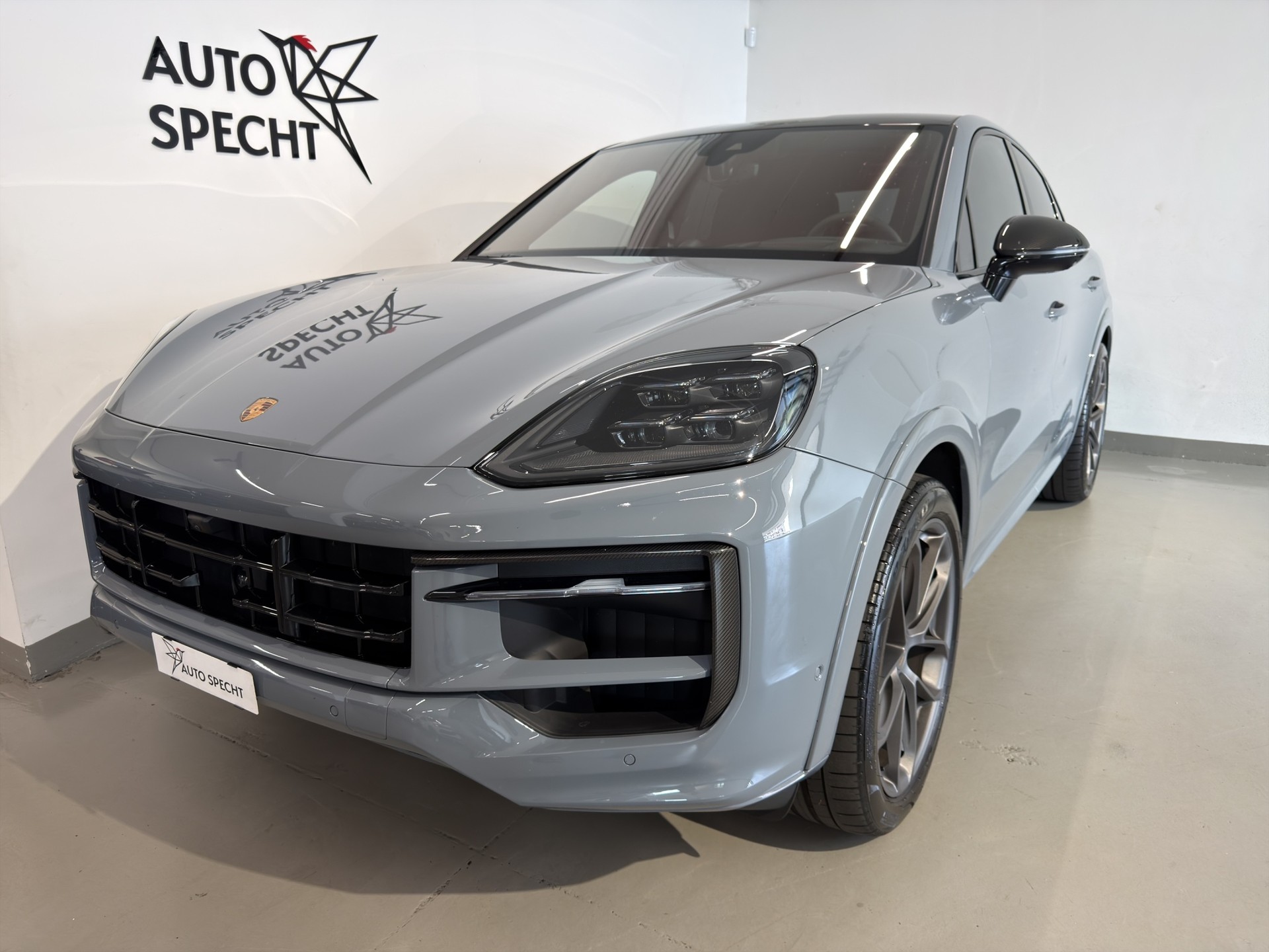 PORSCHE Cayenne Coupé GTS Tiptronic-image-0