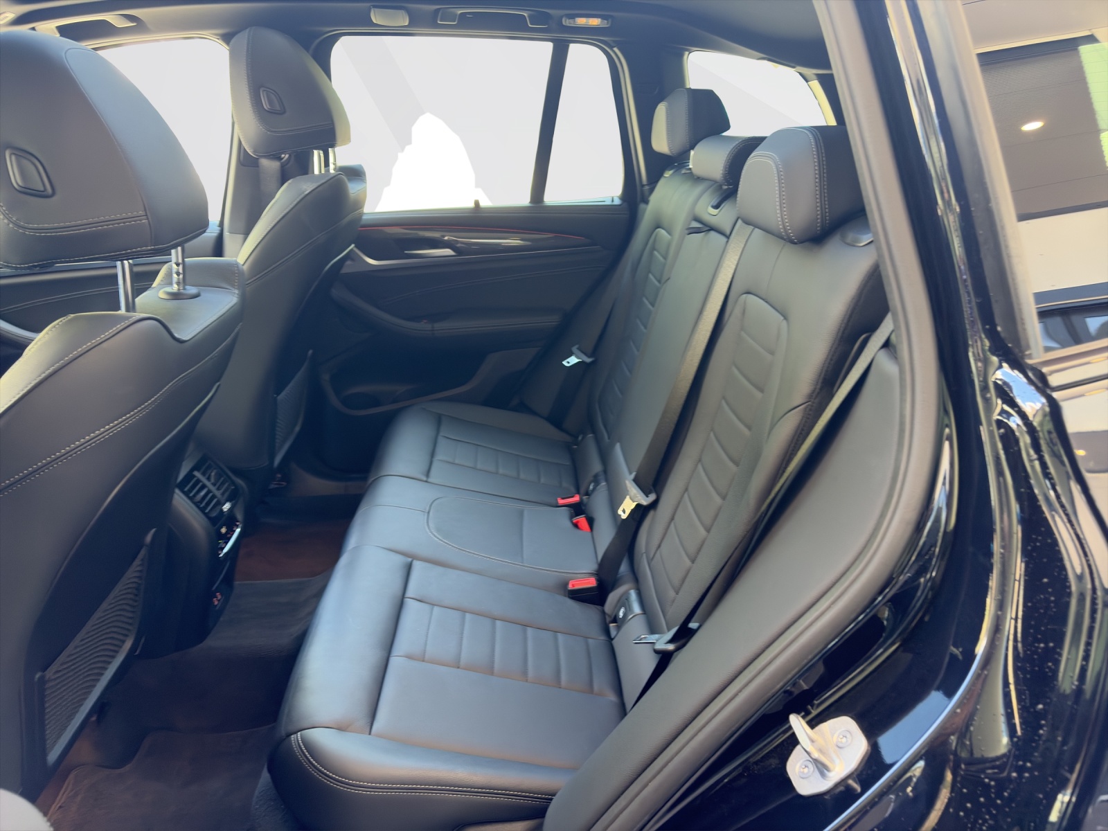 BMW X3 M40i xDrive-image-18