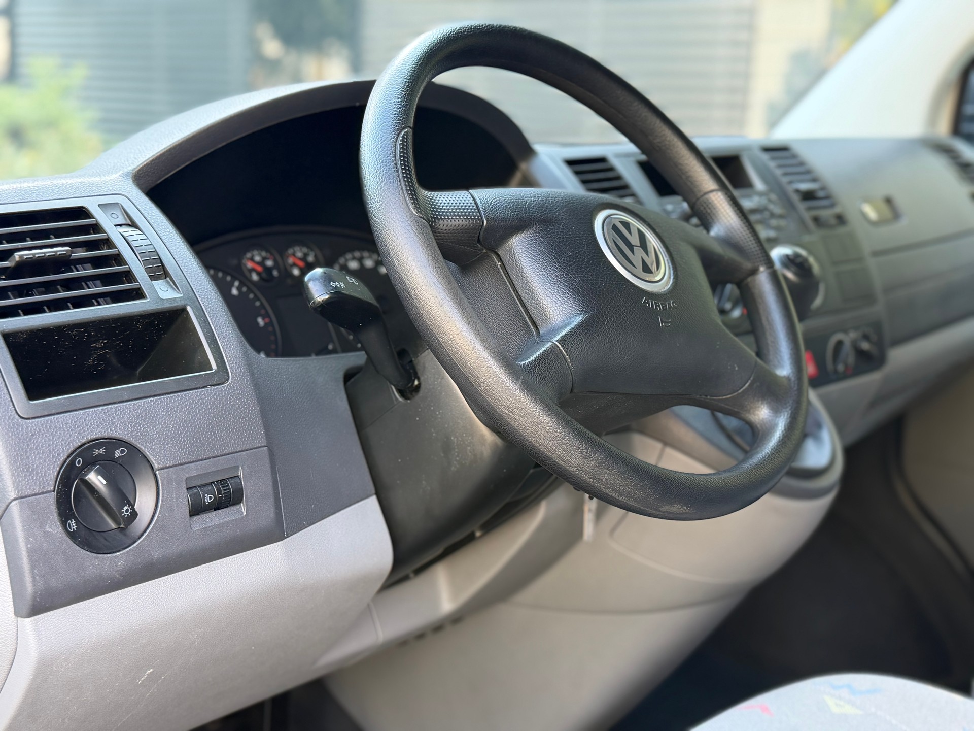 VW T5 2.5 TDI PD 4MOTION-image-8