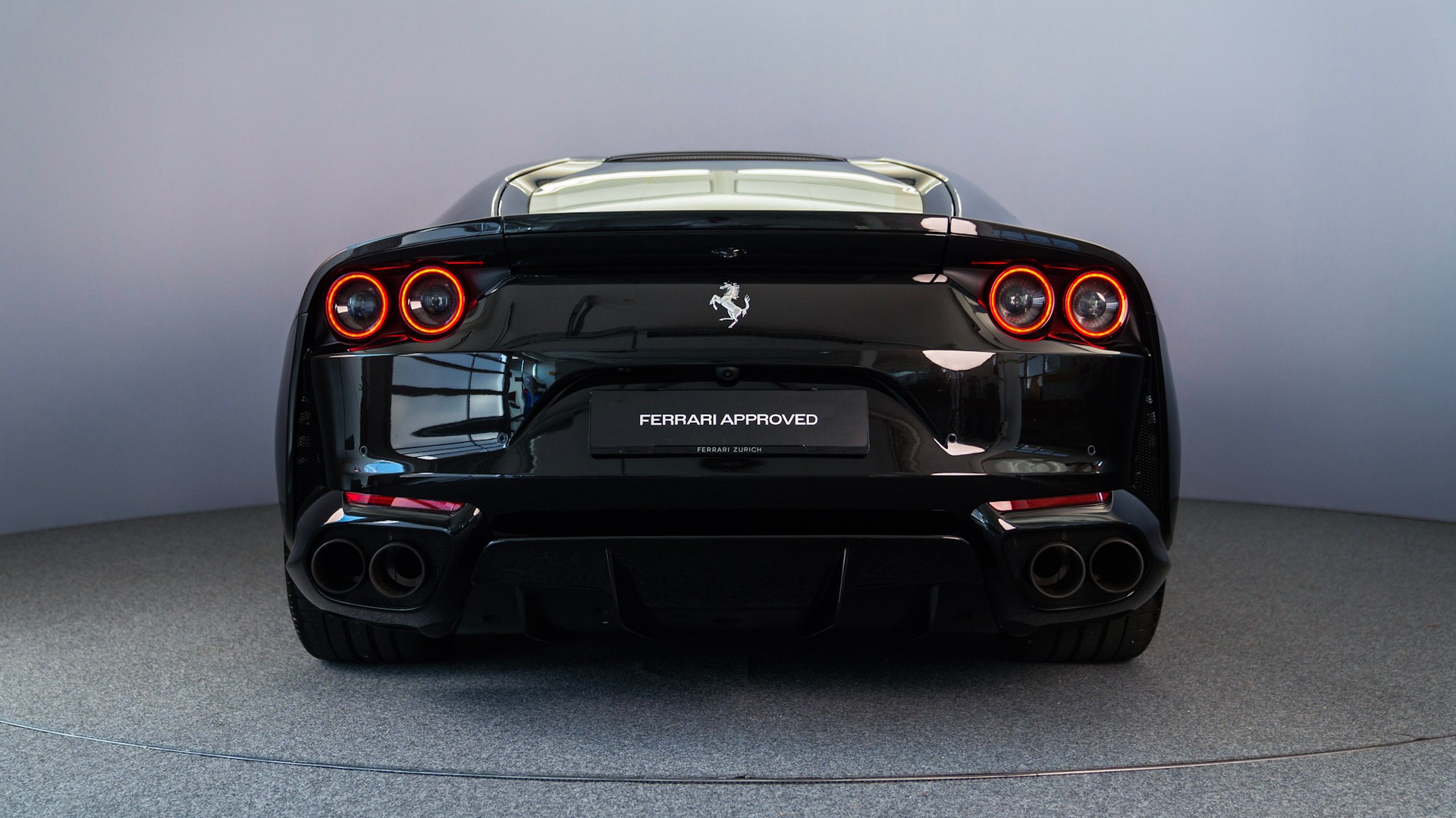 FERRARI 812 Superfast-image-7