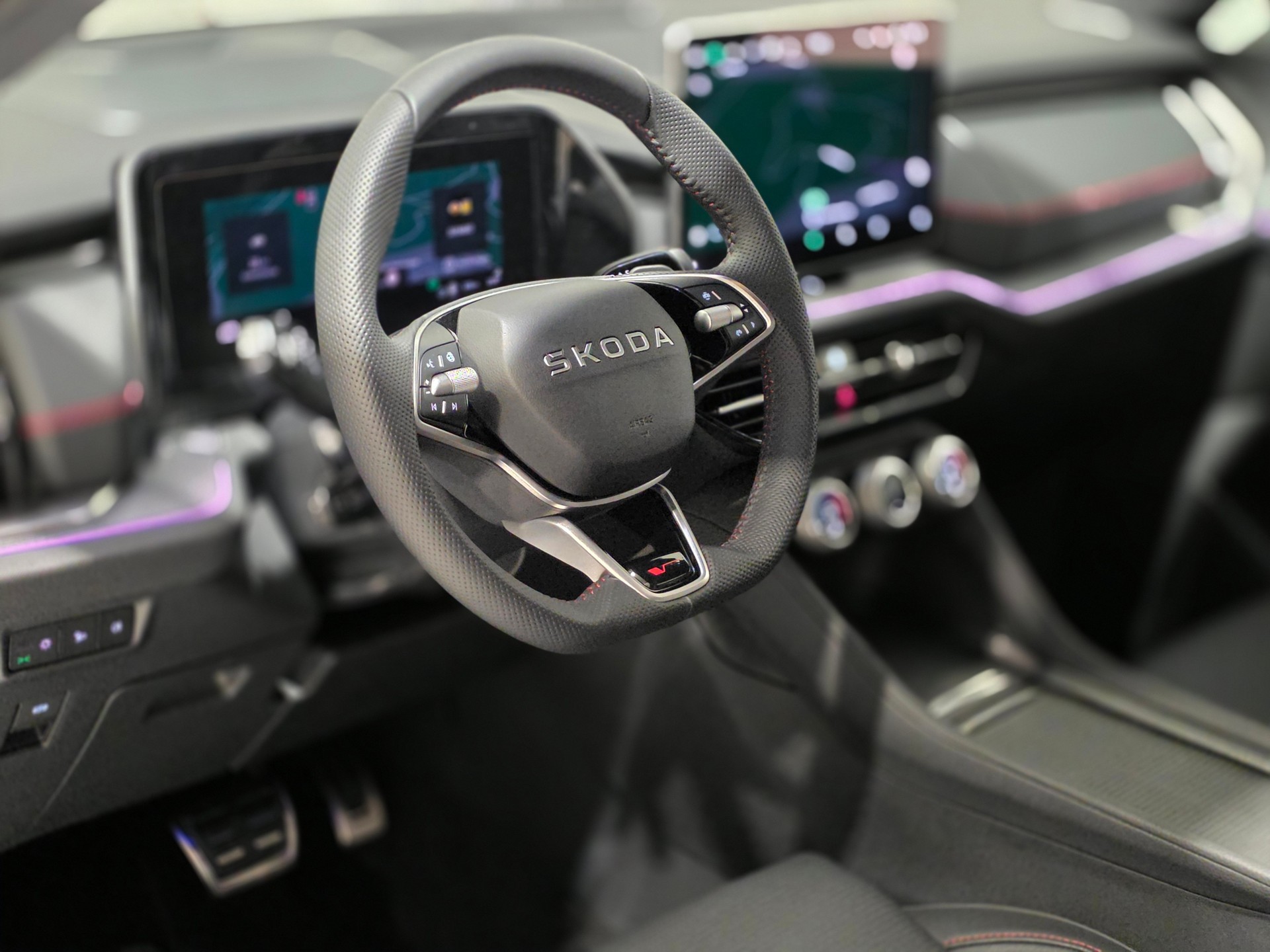 SKODA Kodiaq 2.0 TSI RS 4x4-image-6