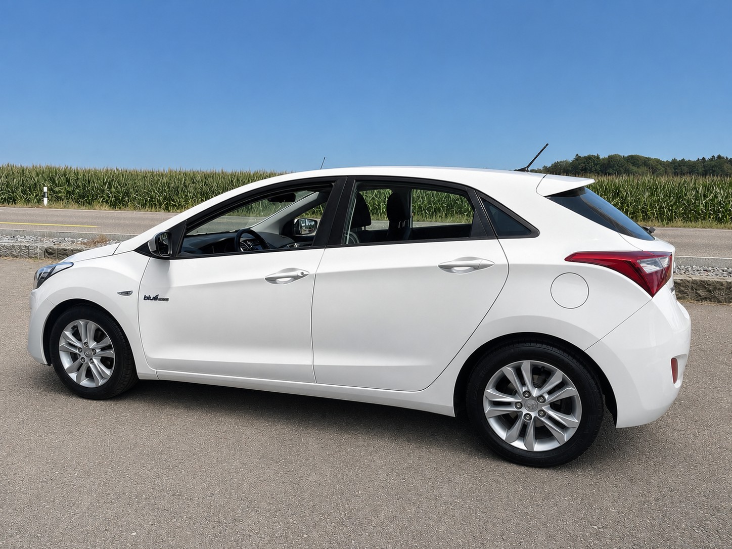 HYUNDAI i30 1.4 Comfort-image-2
