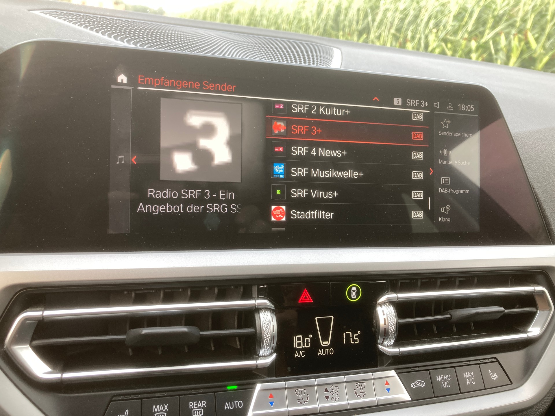 BMW 320d xDrive 48V Touring Steptronic-image-14
