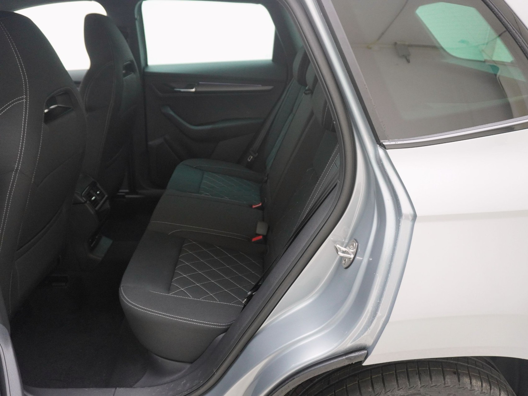 SKODA Karoq 1.5 TSI SportLine DSG-image-9