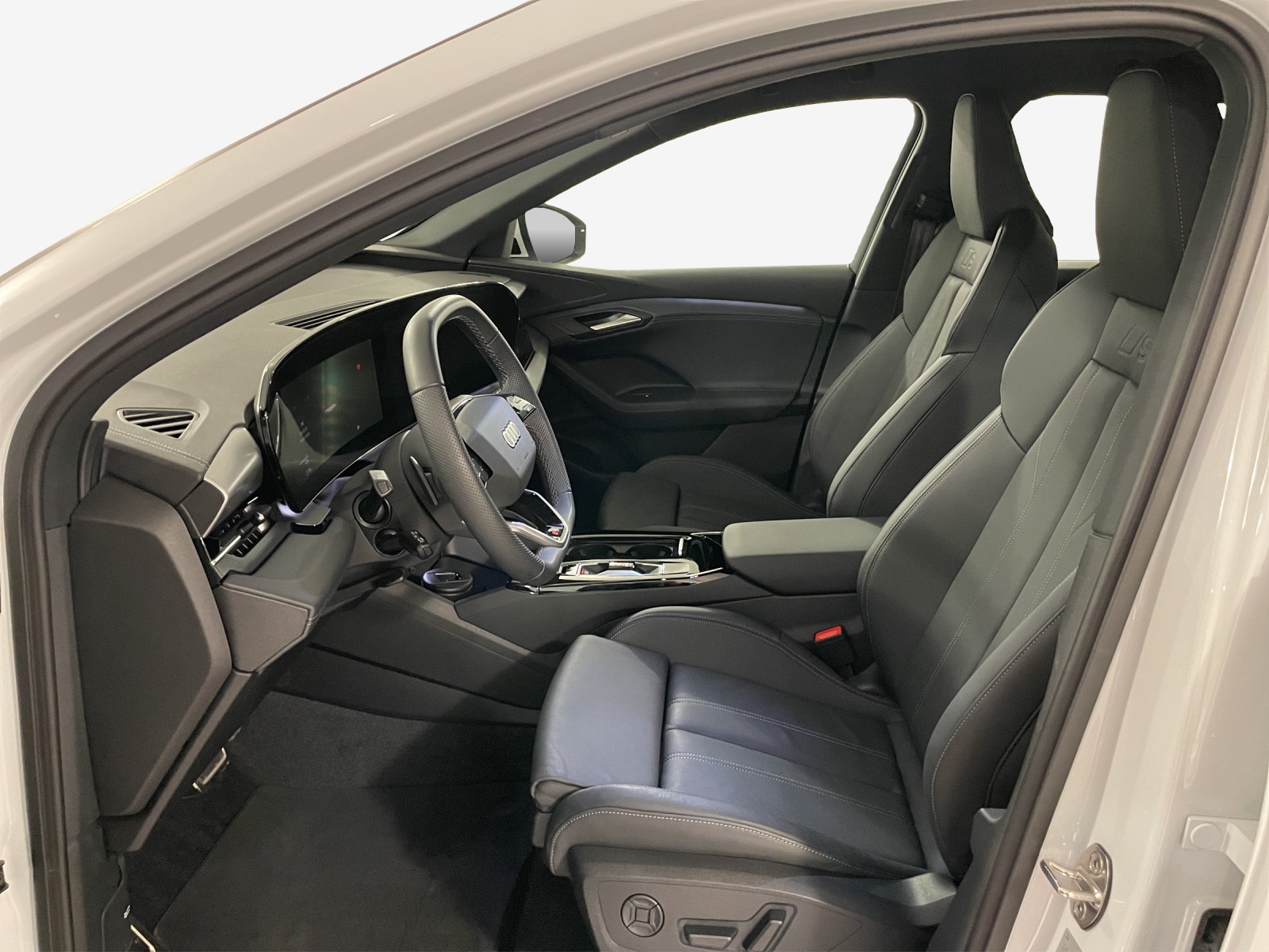 AUDI Q6 e-tron quattro-image-8