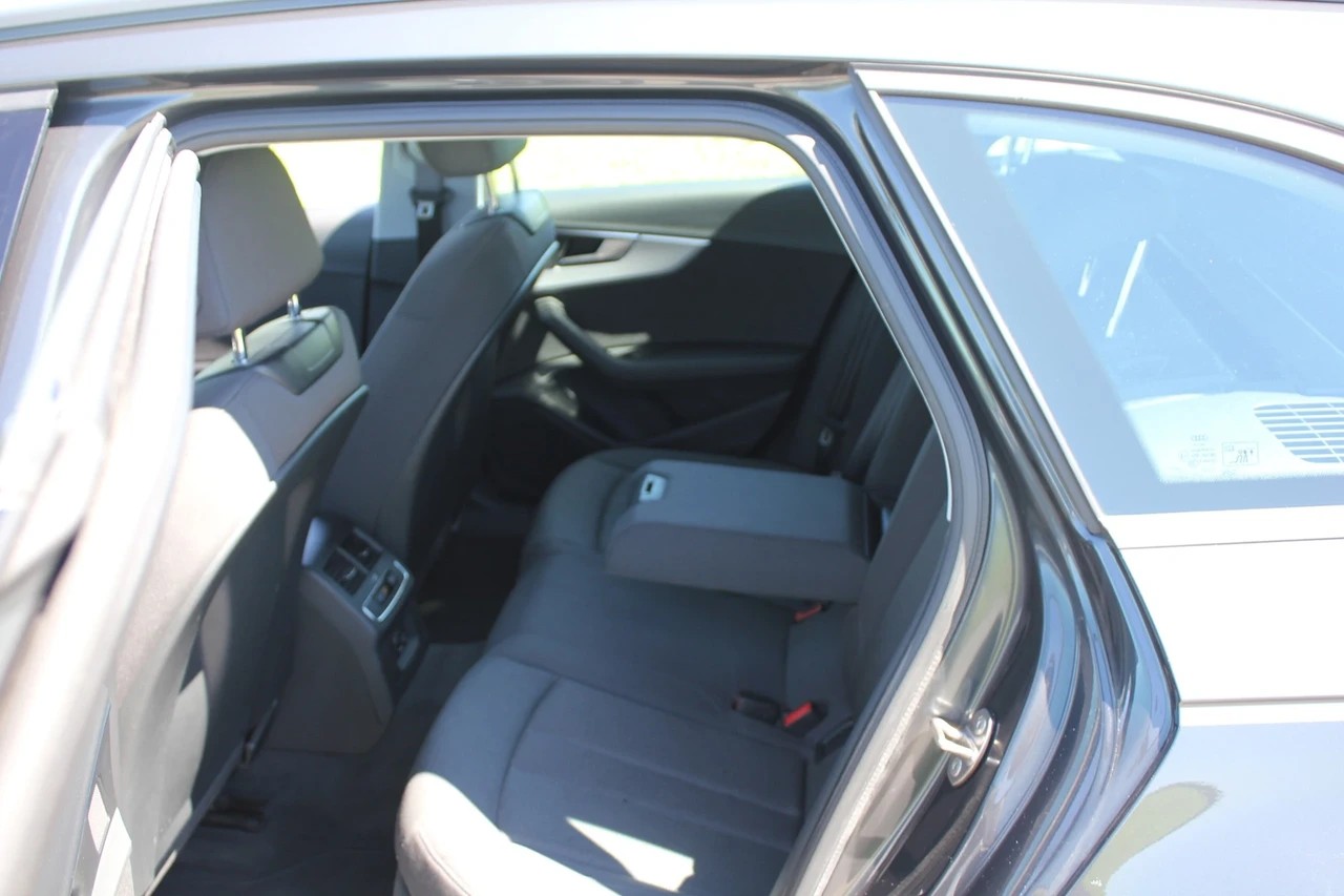 AUDI A4 Avant 2.0 TDI Sport S-tronic-image-8