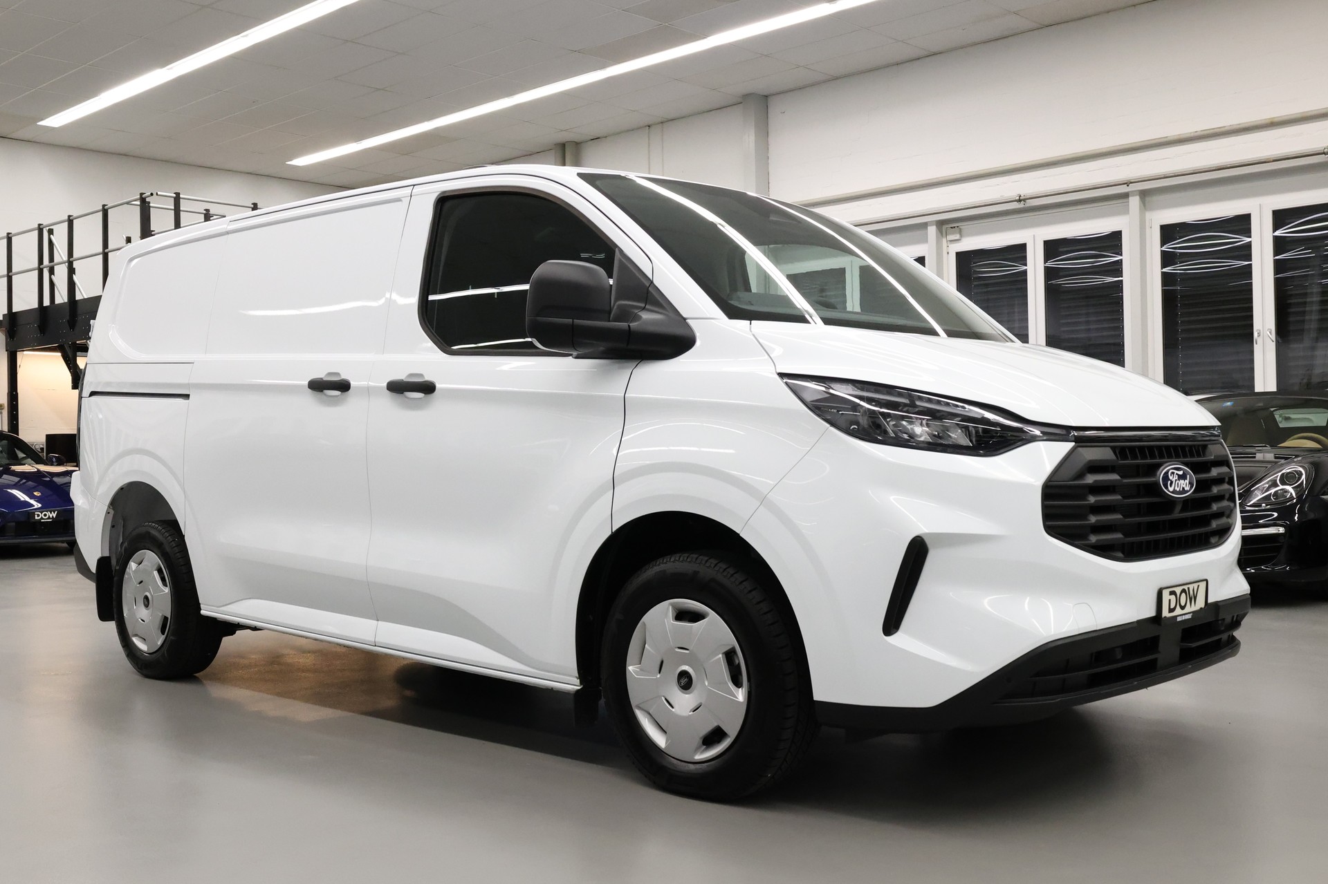 FORD Transit Custom Van 320 L1 2.0 EcoBlue 136 Trend 4x4-image-1