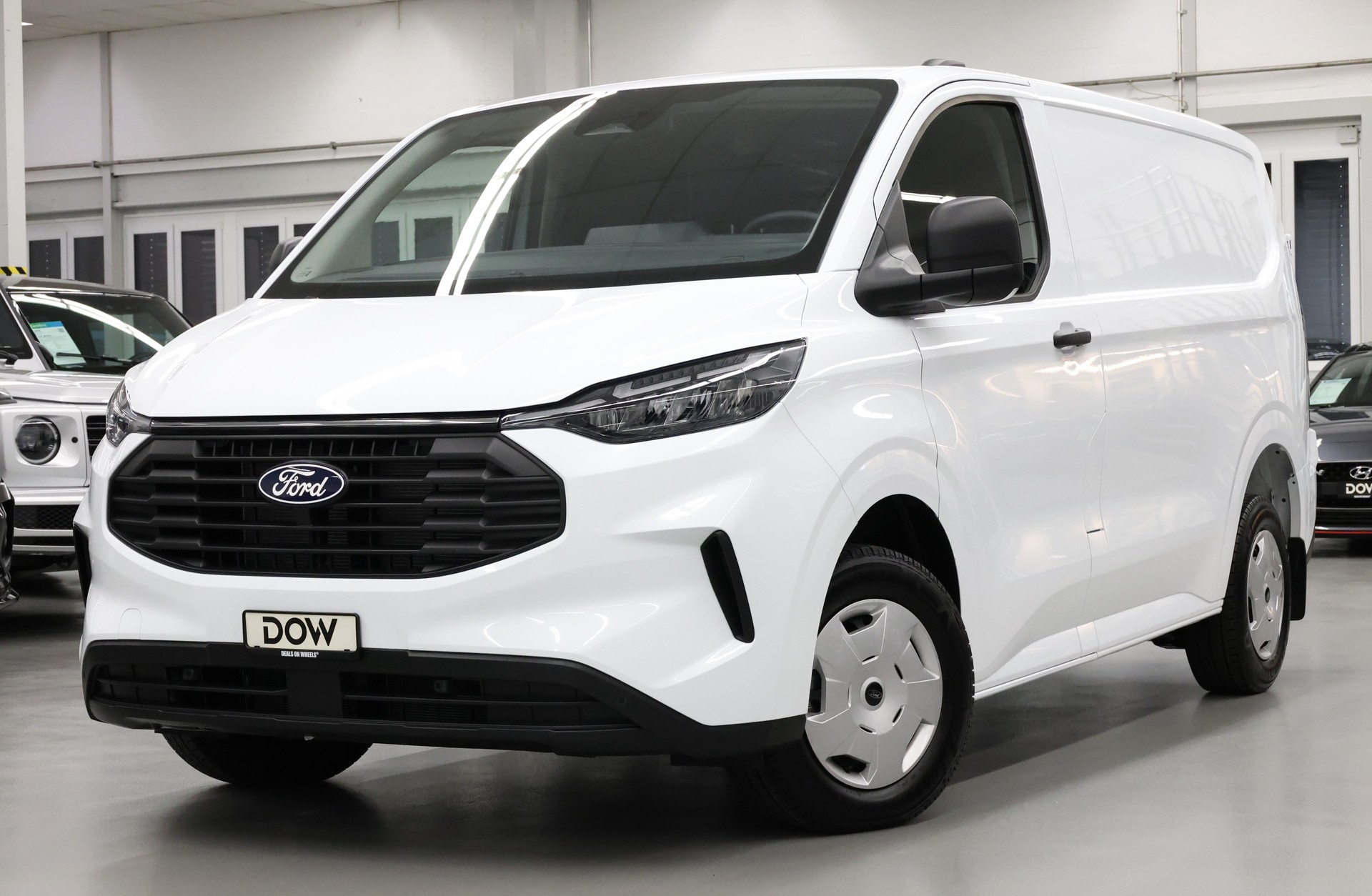 FORD Transit Custom Van 320 L1 2.0 EcoBlue 136 Trend 4x4-image-0