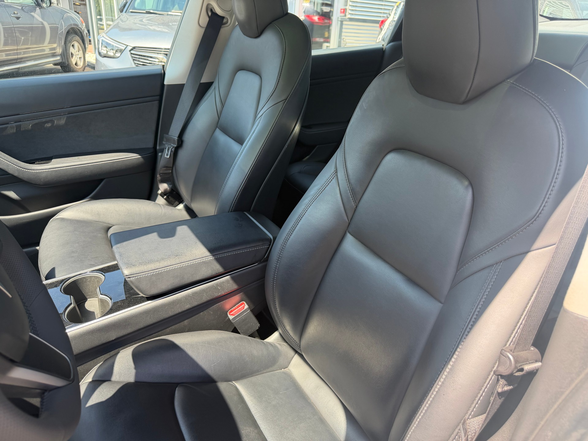TESLA Model 3 Long Range Dual Motor AWD-image-11