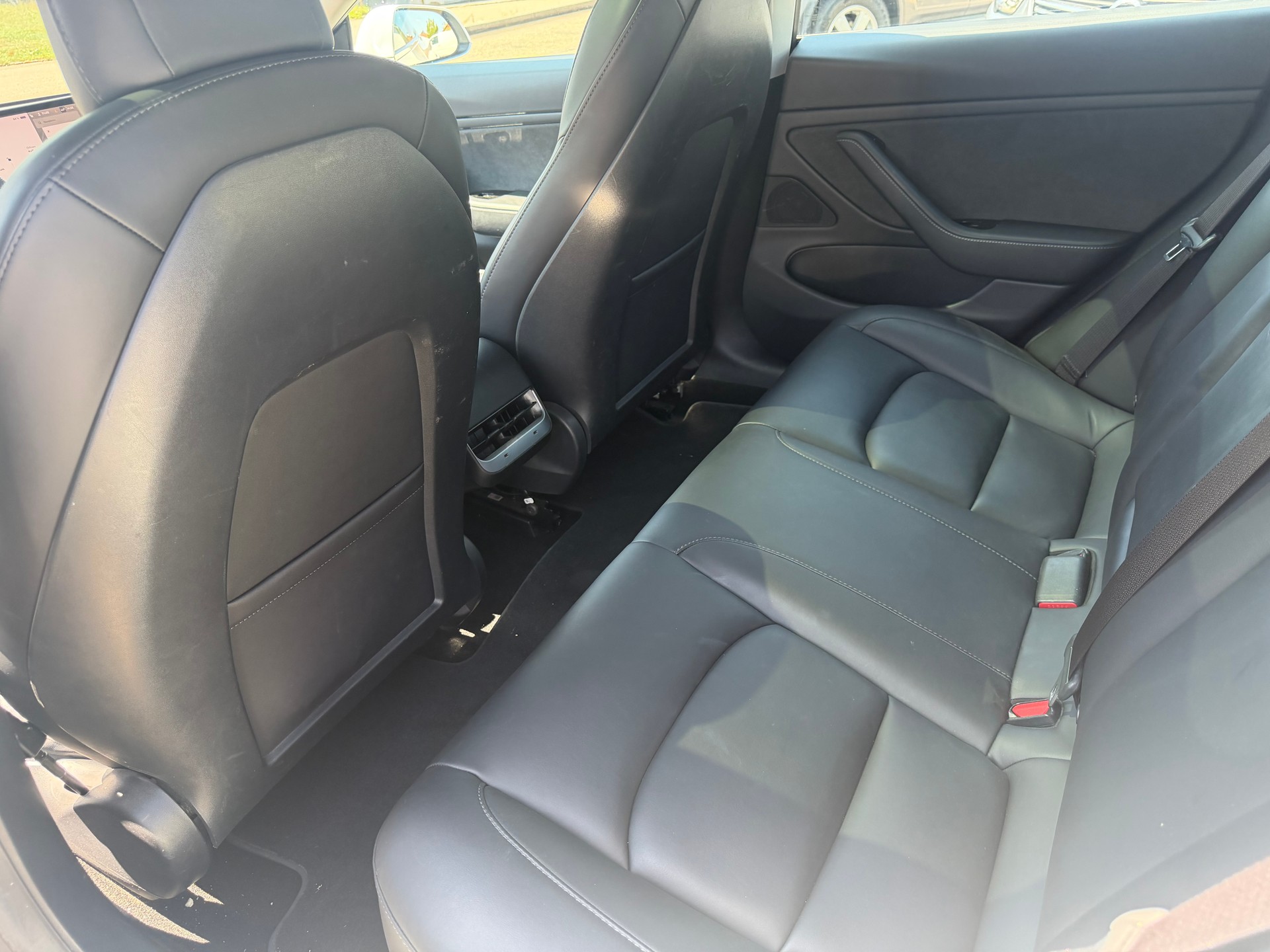 TESLA Model 3 Long Range Dual Motor AWD-image-12