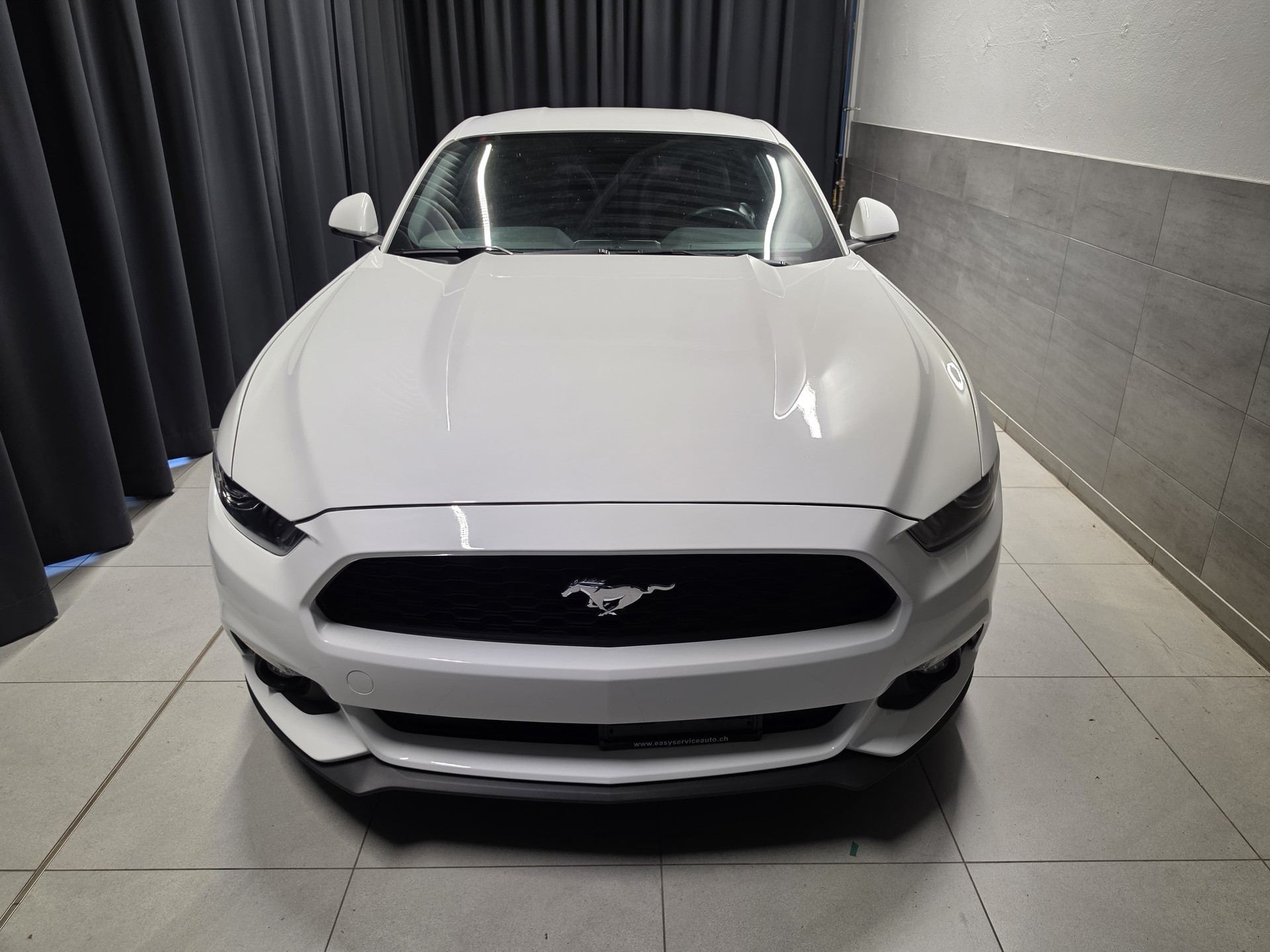 FORD Mustang Fastback 2.3 Automat (35)-image-5