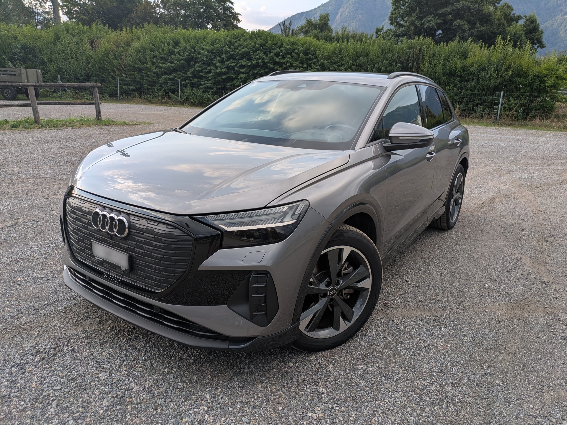 AUDI Q4 45 e-tron quattro-image-0
