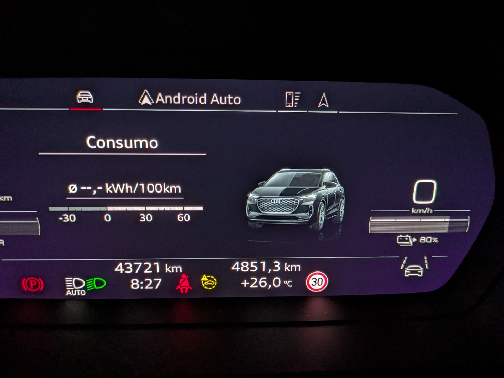 AUDI Q4 45 e-tron quattro-image-9