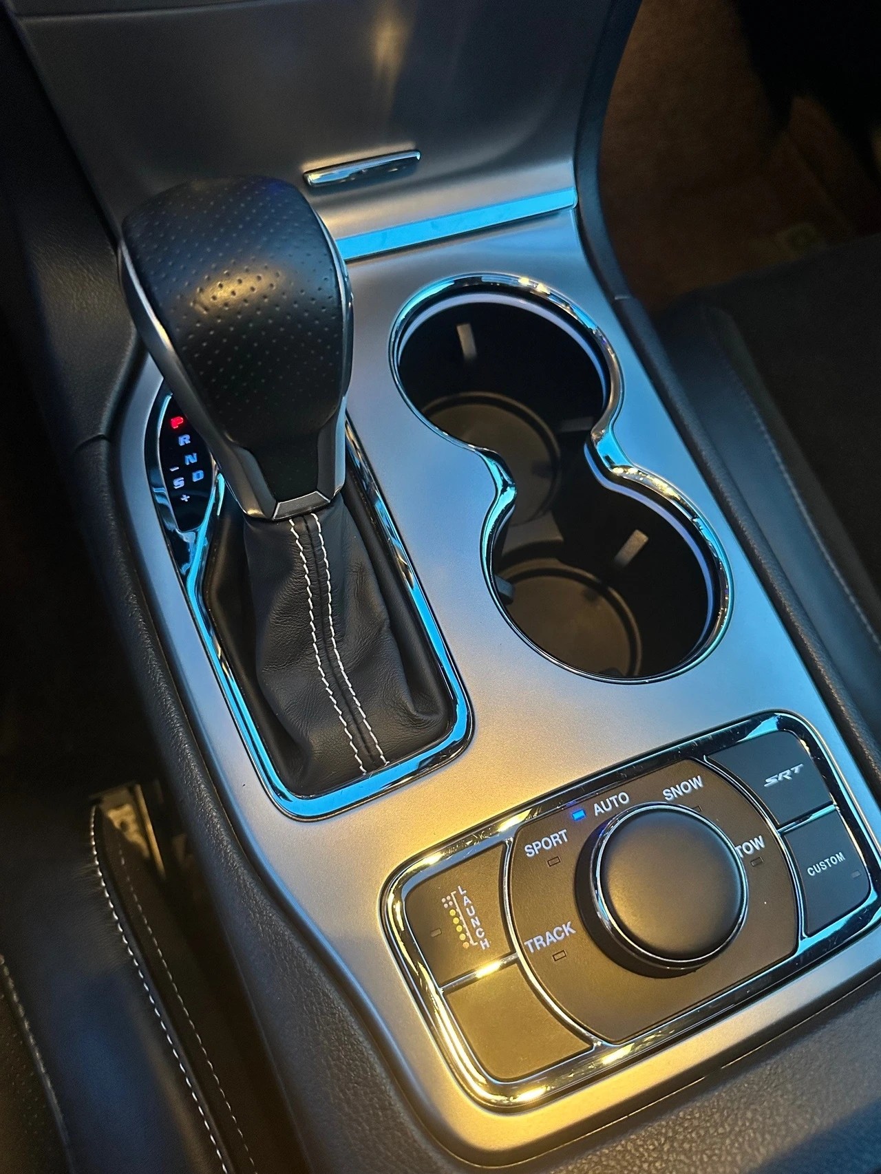 JEEP Grand Cherokee 6.4 V8 HEMI SRT8 Automatic-image-11