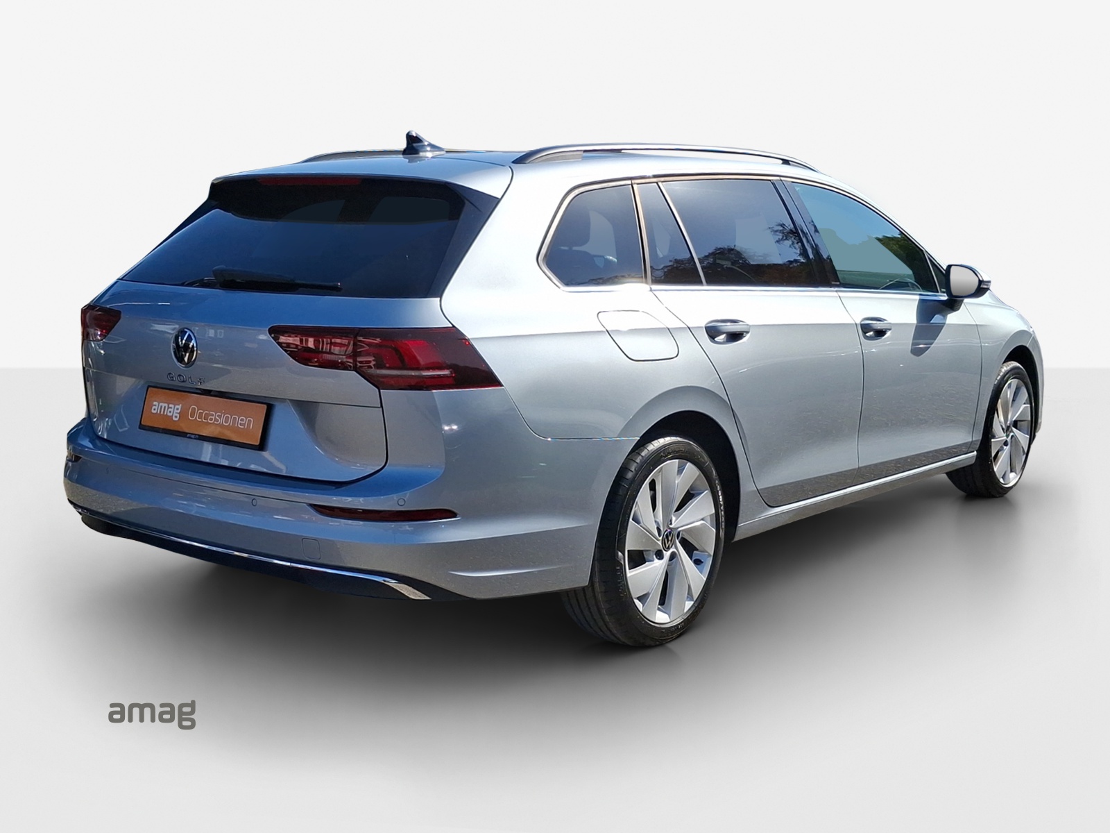 VW Golf Variant 2.0 TDI Style DSG-image-4