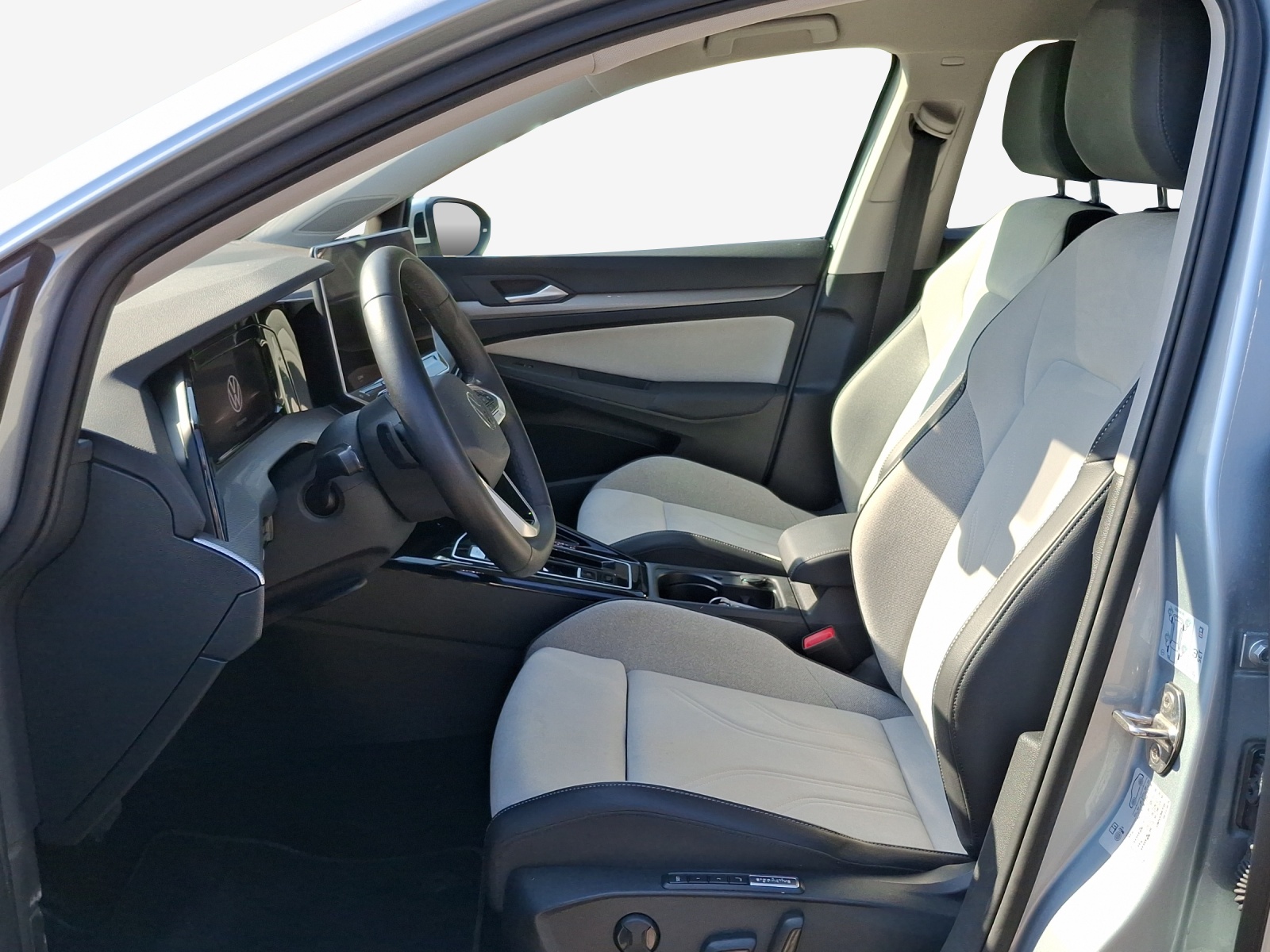 VW Golf Variant 2.0 TDI Style DSG-image-7