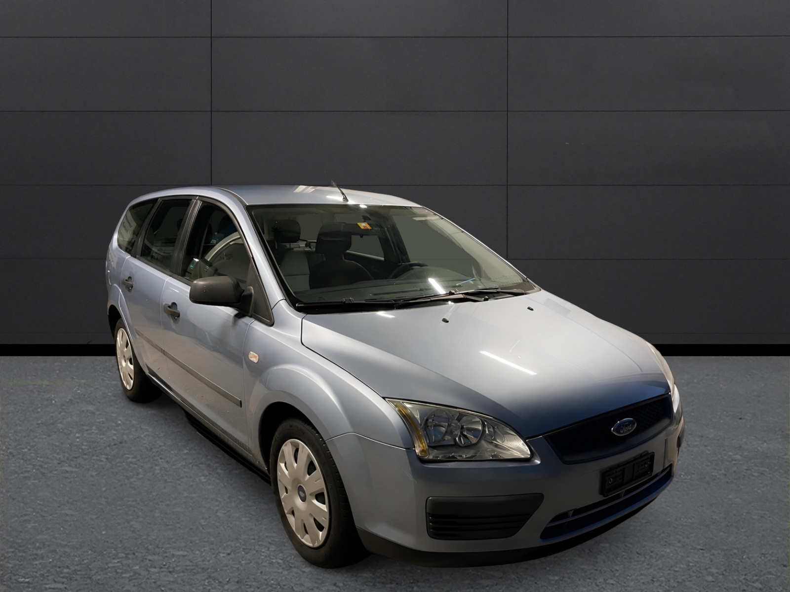 FORD Focus 2.0i 16V-image-2